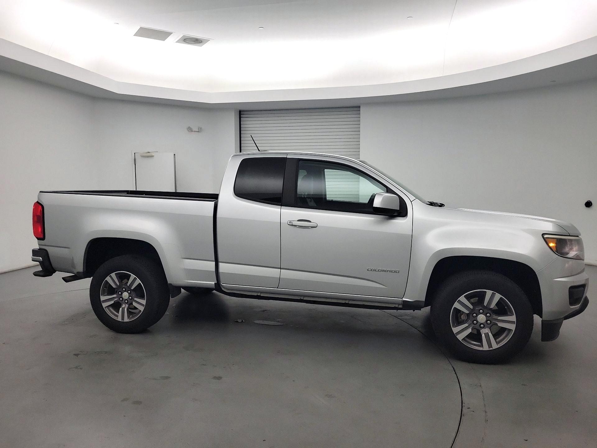 Thumbnail: 2017 Chevrolet Colorado - 4