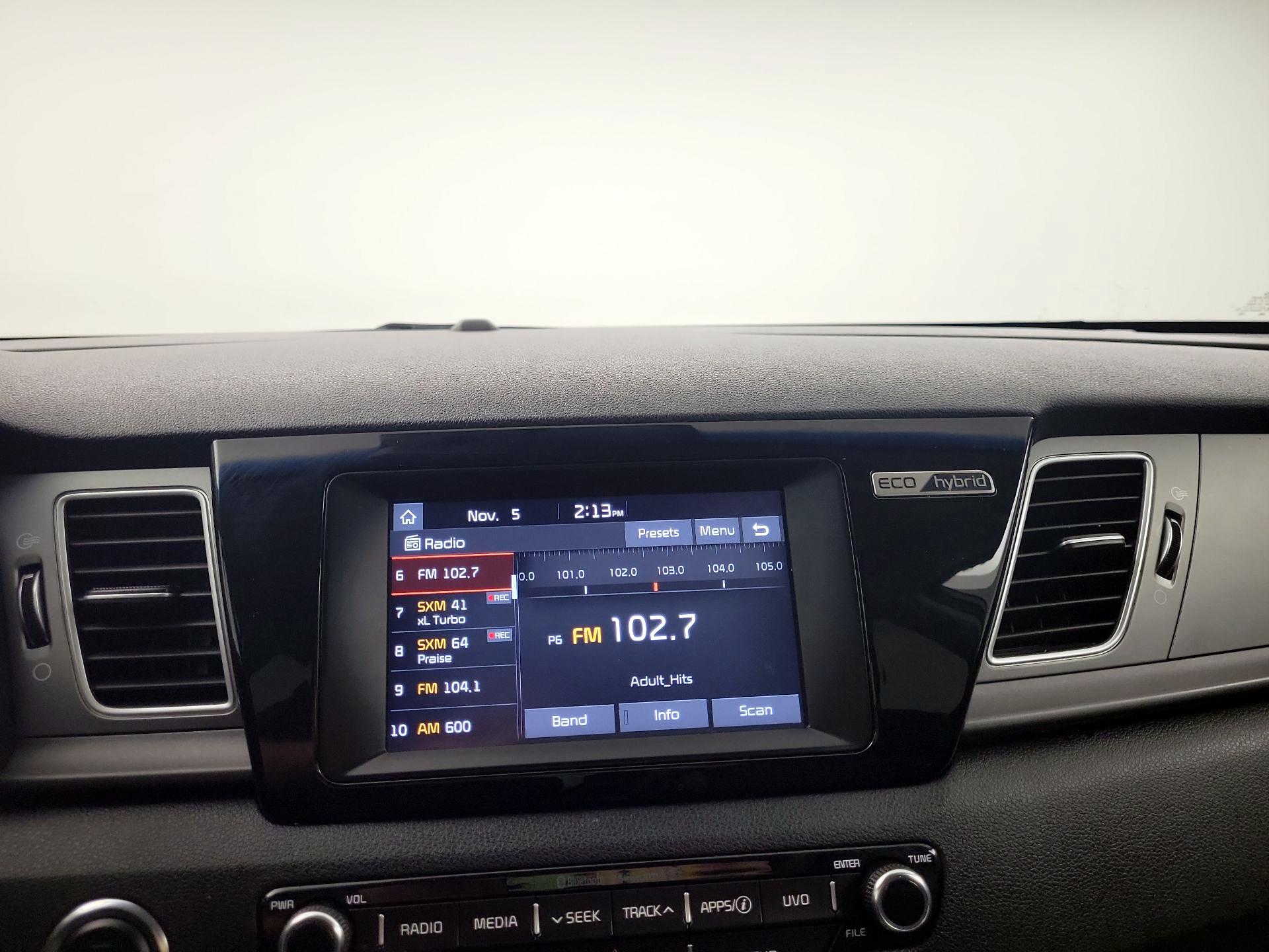 Thumbnail: 2017 Kia Niro - 13