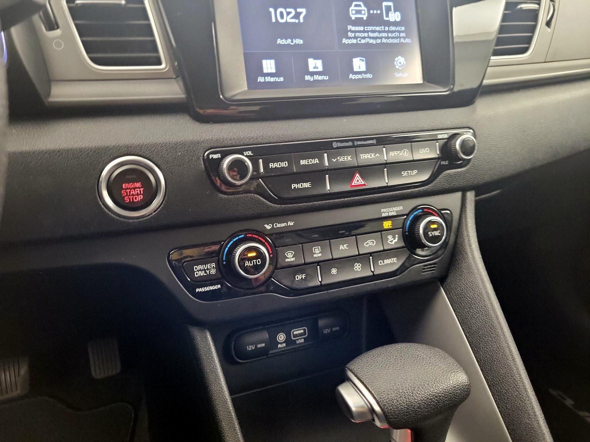 Thumbnail: 2017 Kia Niro - 14