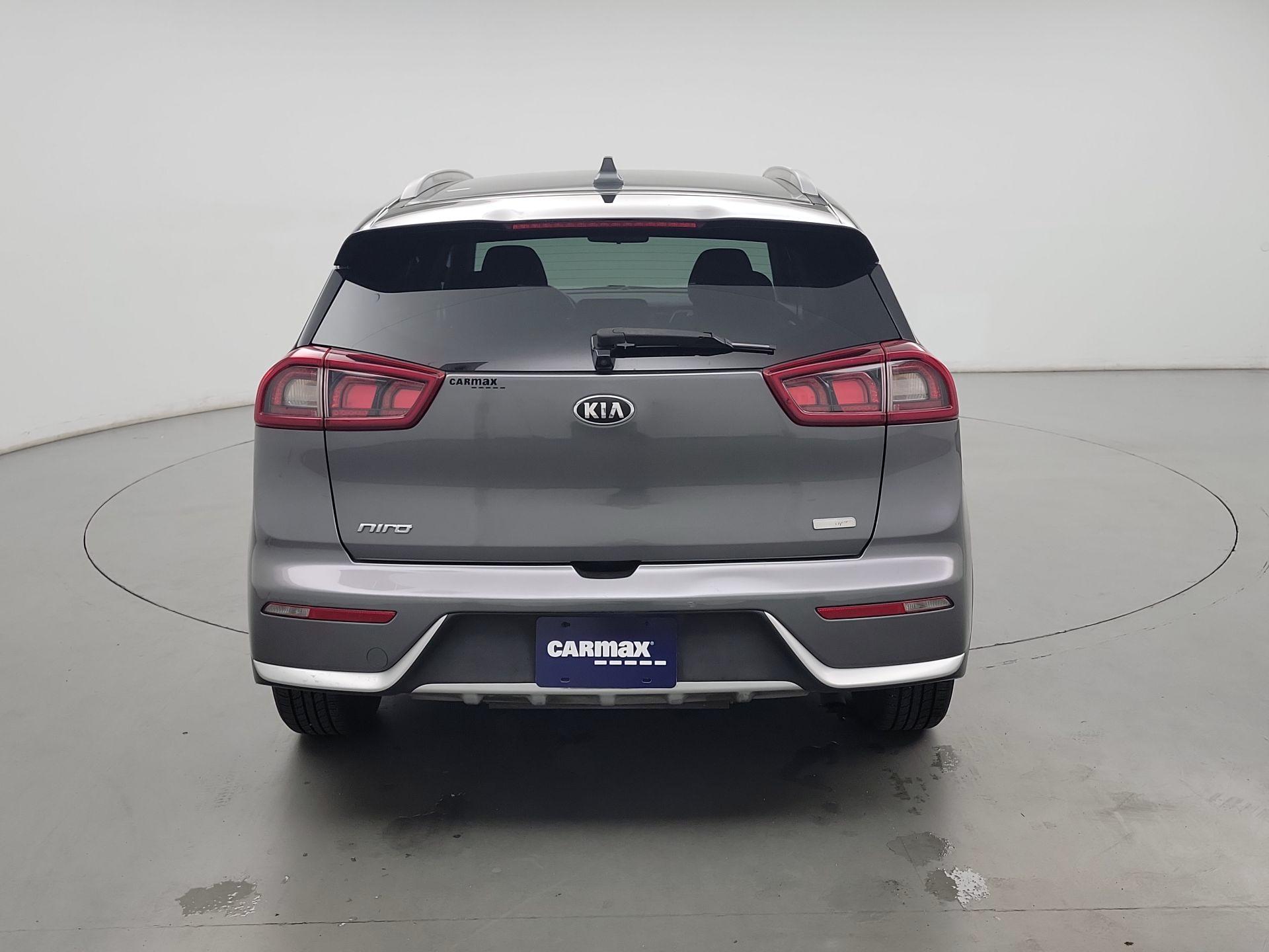 Thumbnail: 2017 Kia Niro - 6