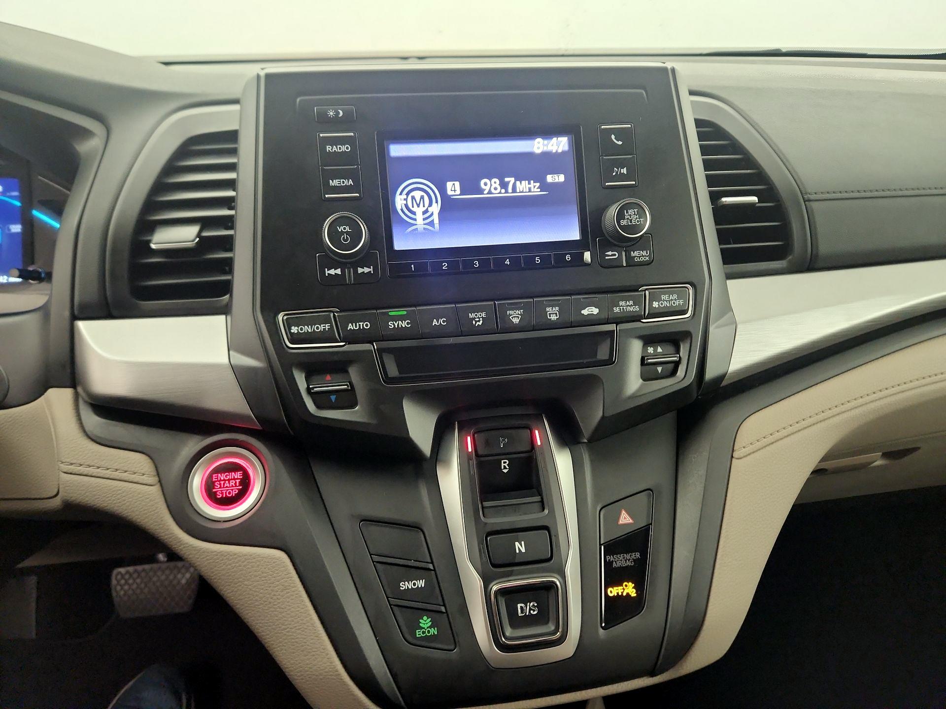 Thumbnail: 2019 Honda Odyssey - 12