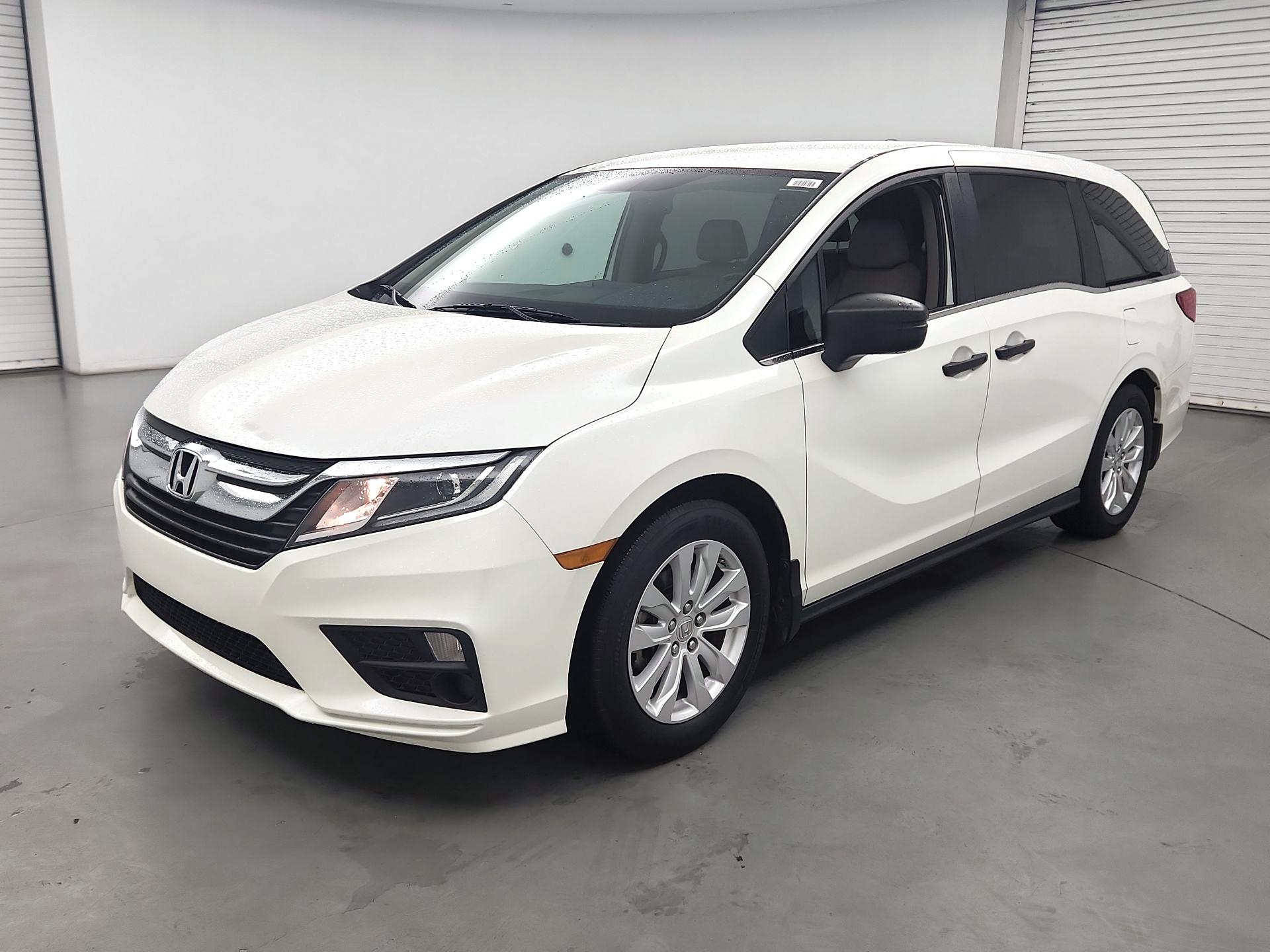 Thumbnail: 2019 Honda Odyssey - 3