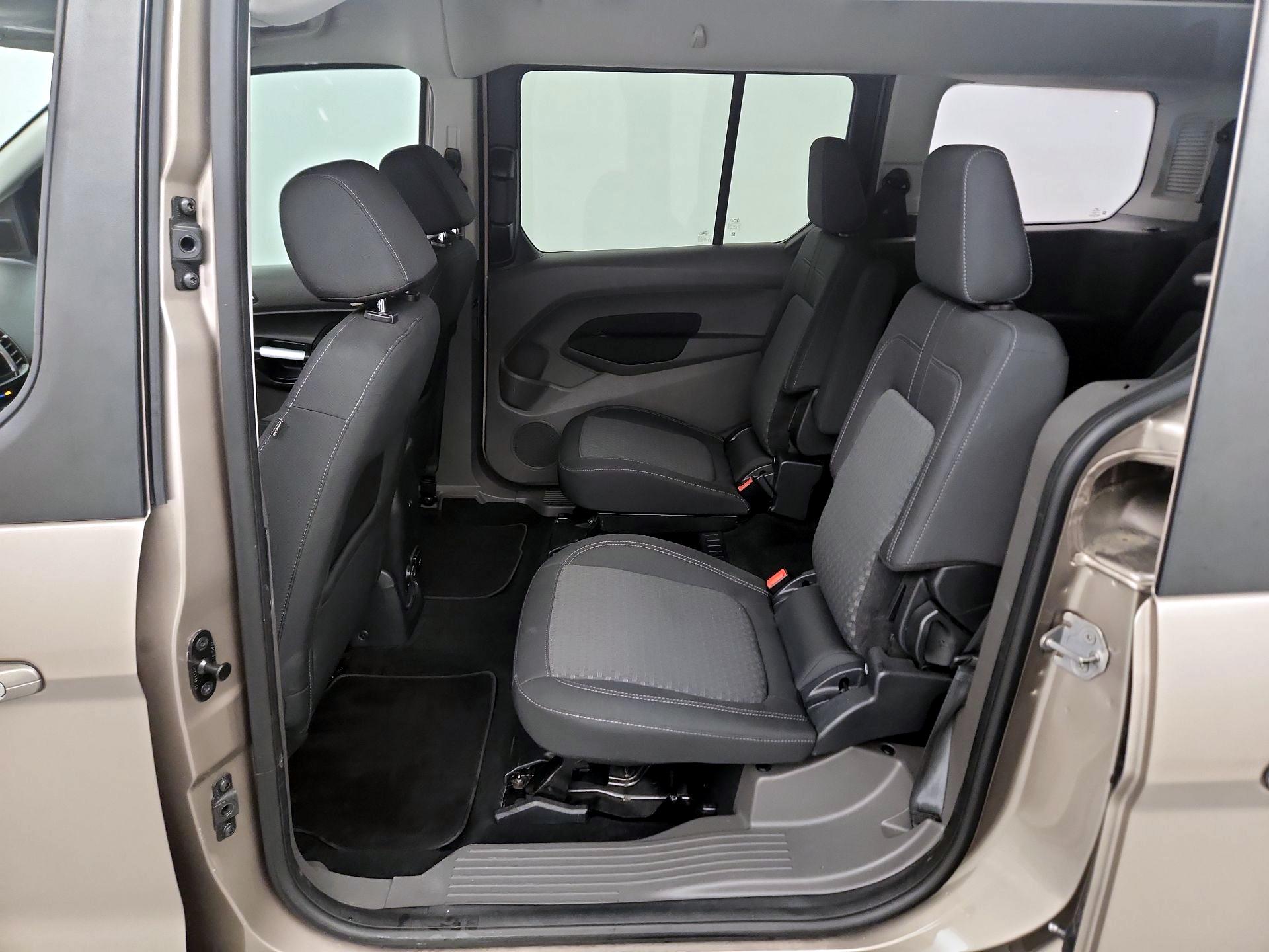 Thumbnail: 2020 Ford Transit Series - 18