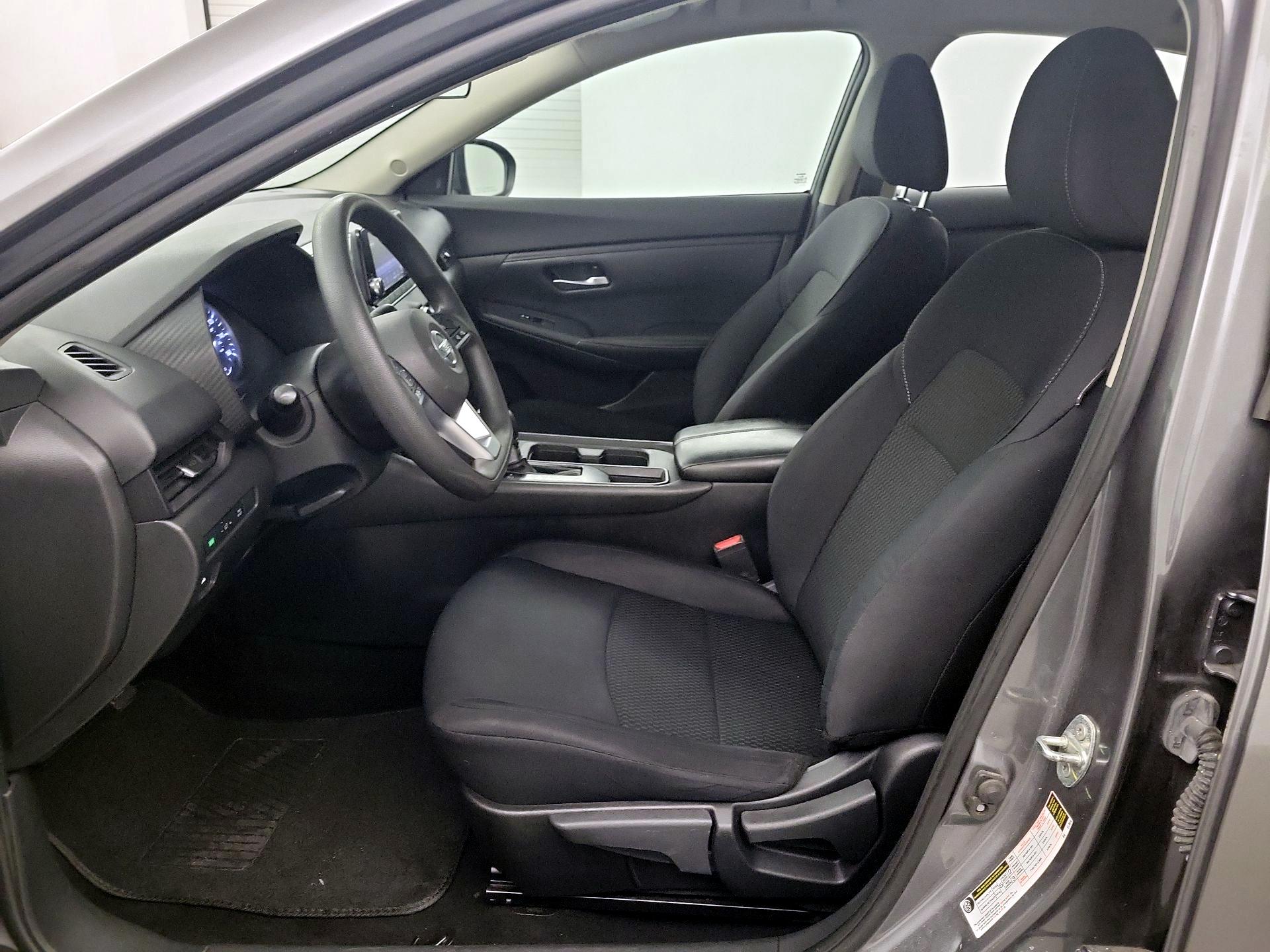 Thumbnail: 2021 Nissan Sentra - 9