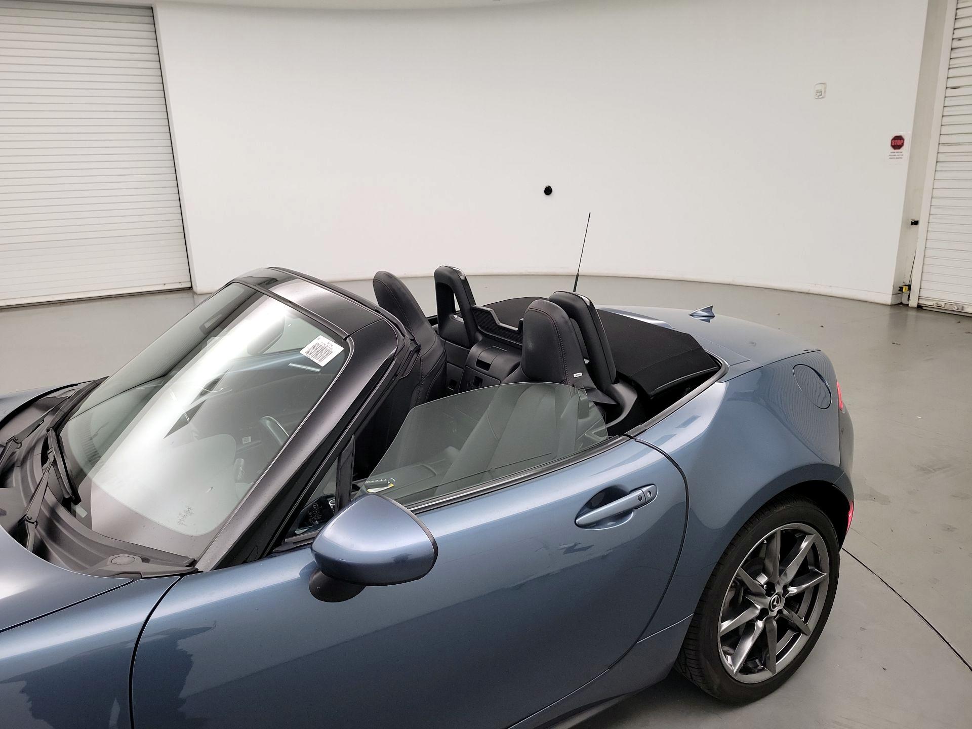 Thumbnail: 2016 Mazda MX-5 Miata - 17