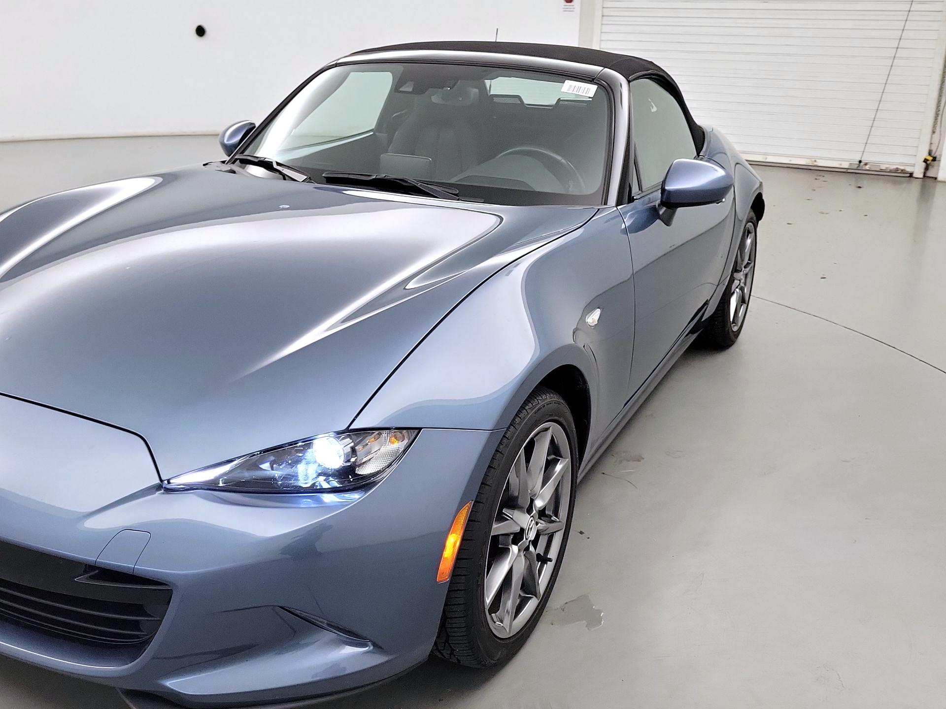 Thumbnail: 2016 Mazda MX-5 Miata - 3