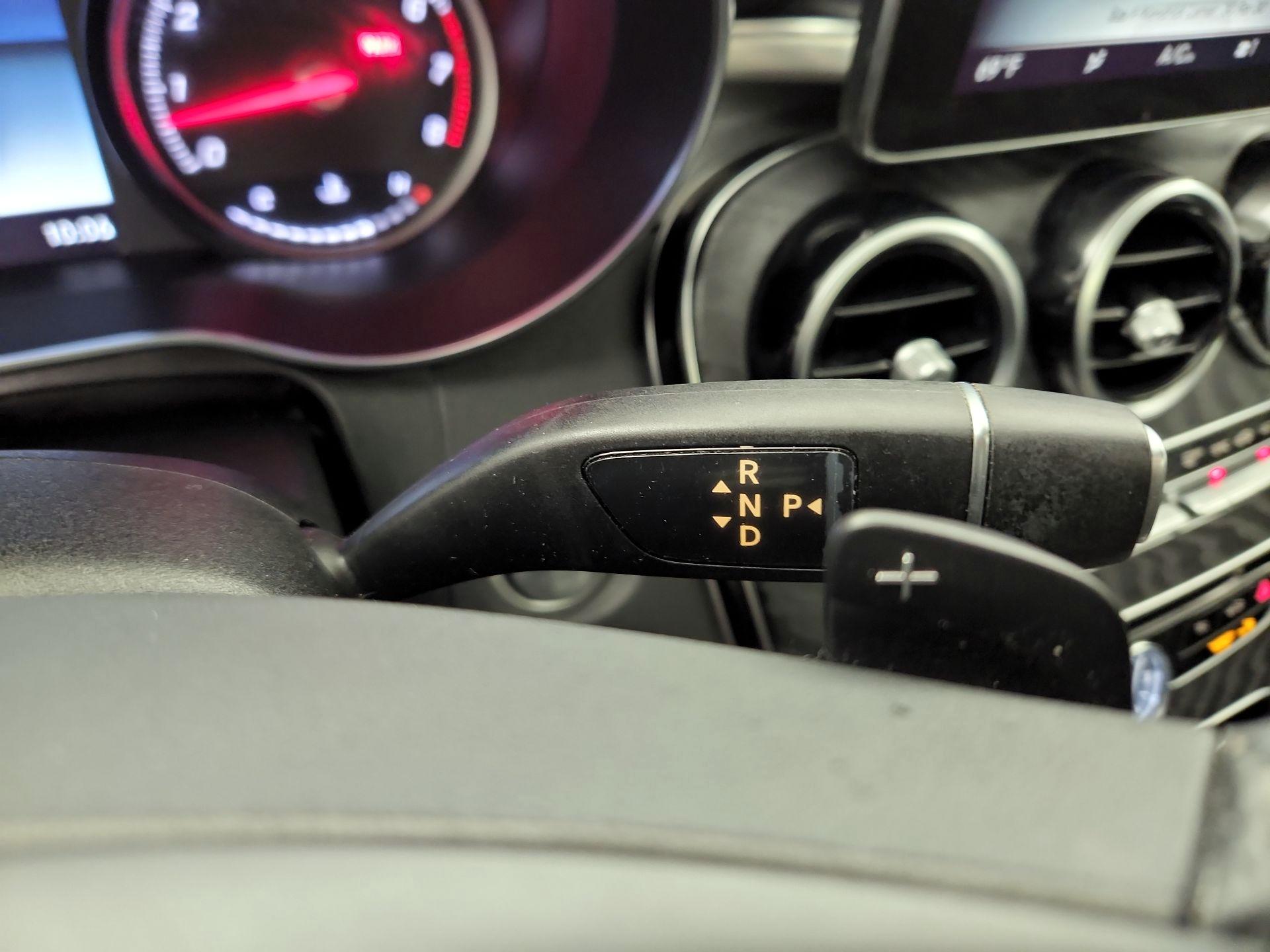 Thumbnail: 2018 Mercedes-Benz C-Class - 16