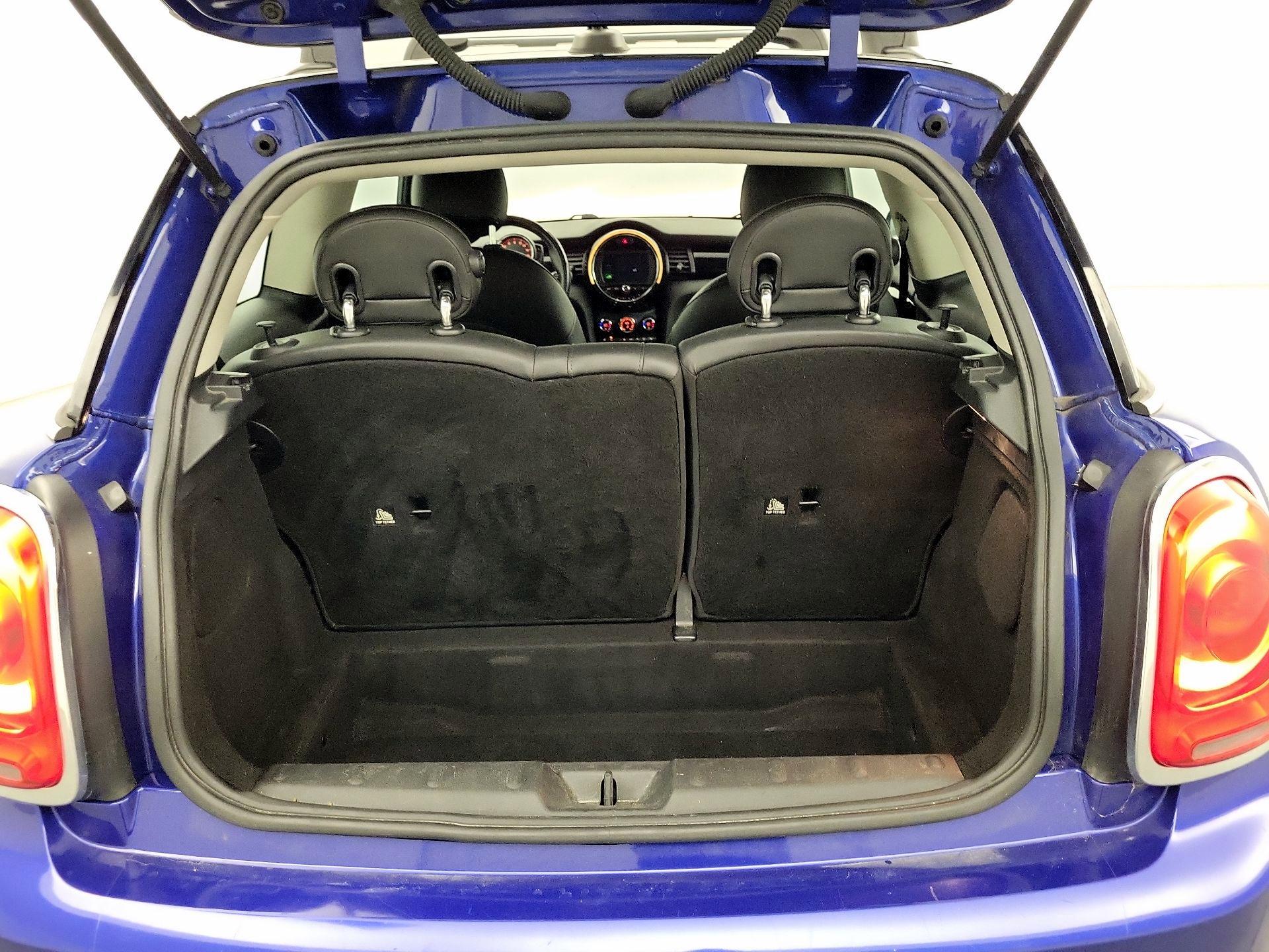 Thumbnail: 2019 MINI Cooper Hardtop - 18