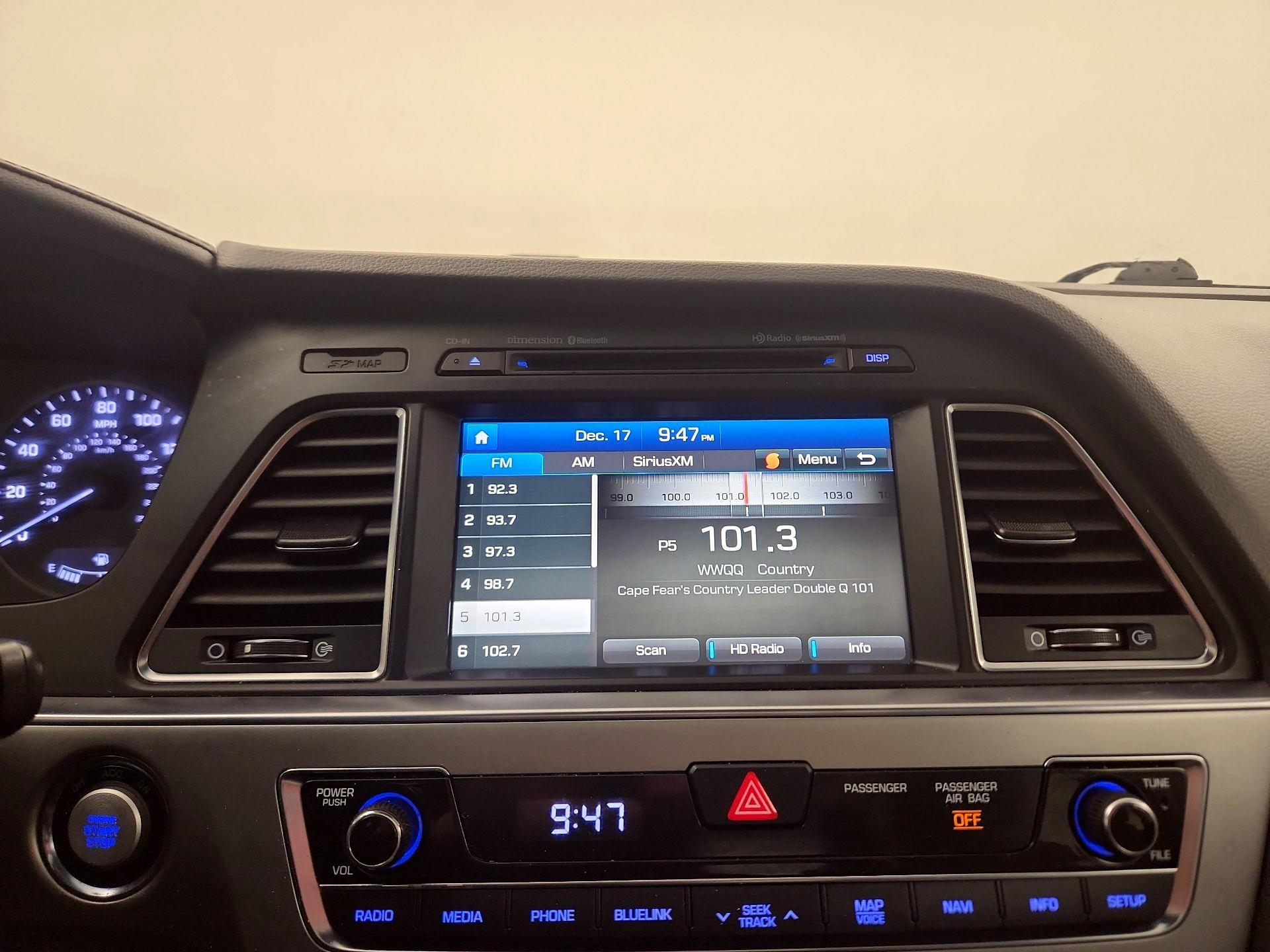 Thumbnail: 2016 Hyundai Sonata - 14