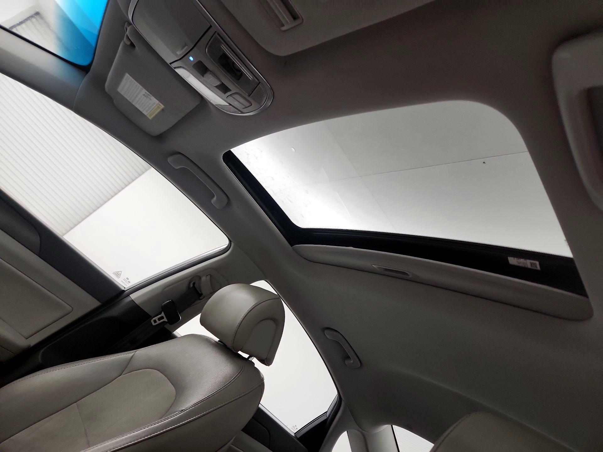 Thumbnail: 2016 Hyundai Sonata - 18