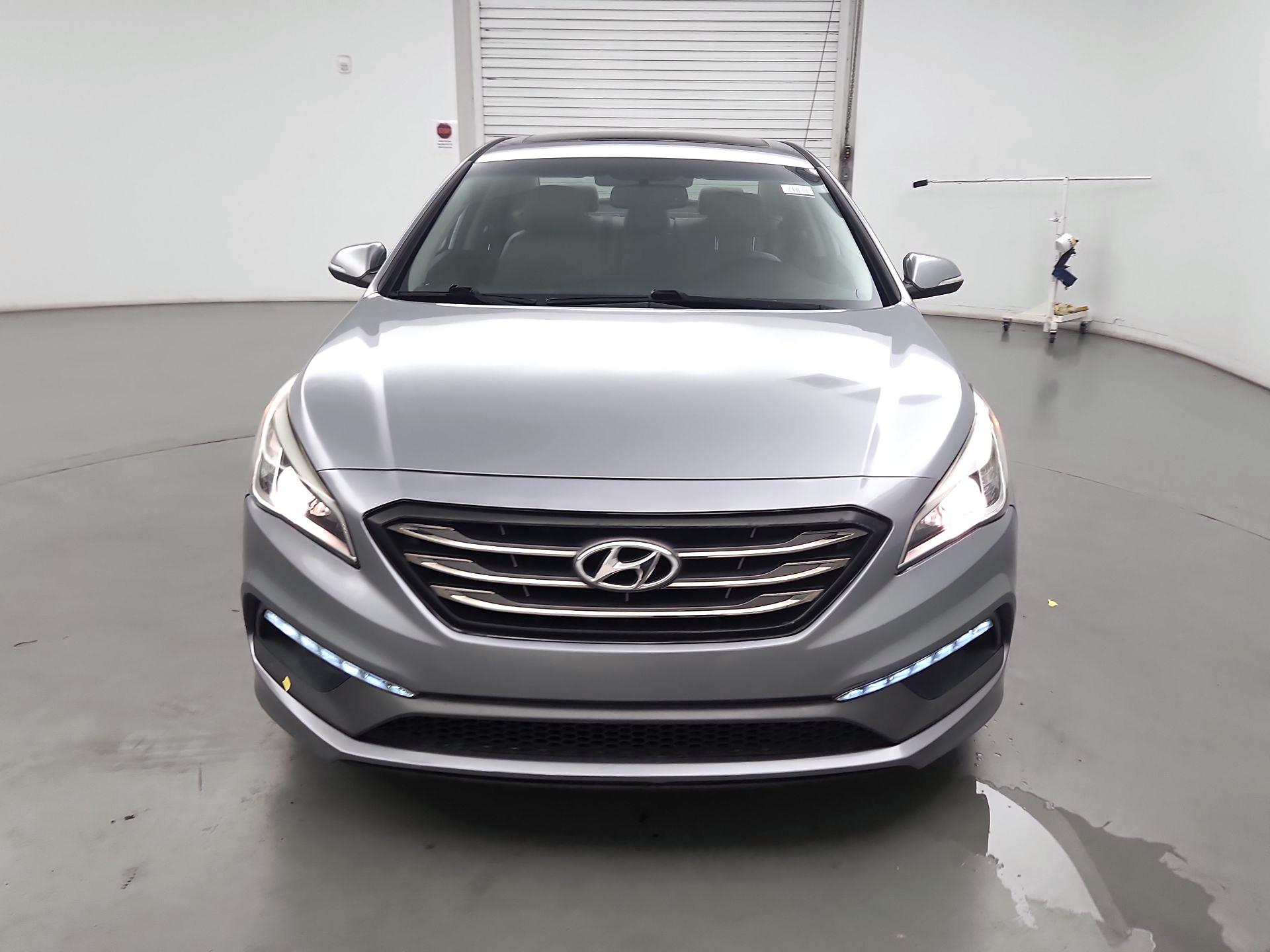 Thumbnail: 2016 Hyundai Sonata - 2