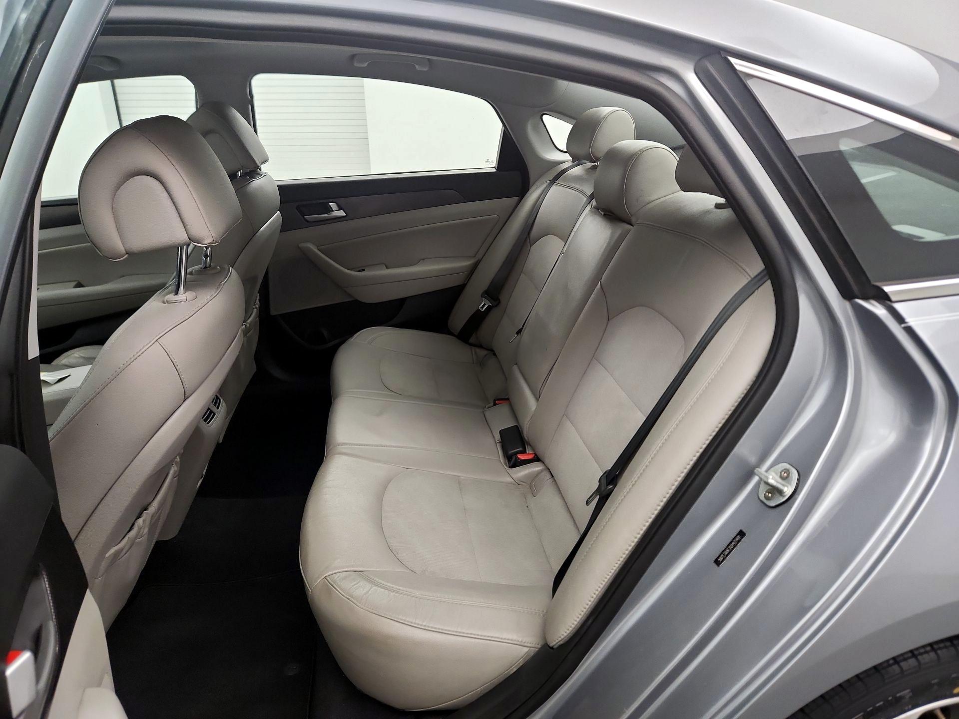 Thumbnail: 2016 Hyundai Sonata - 19