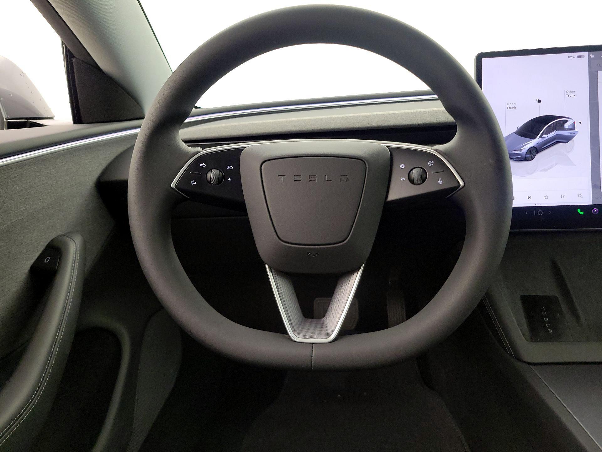 Thumbnail: 2025 Tesla Model 3 - 10