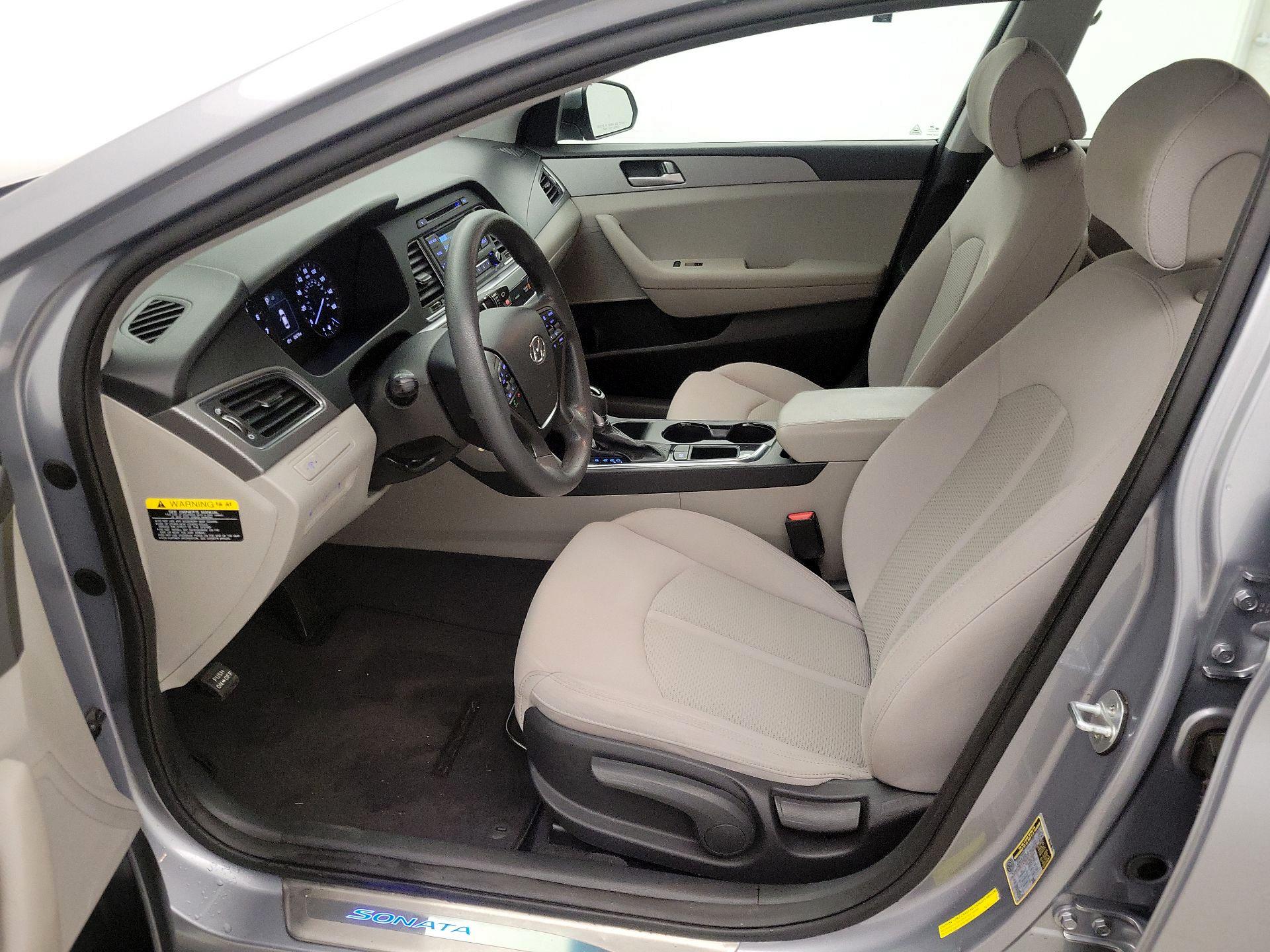 Thumbnail: 2015 Hyundai Sonata - 11