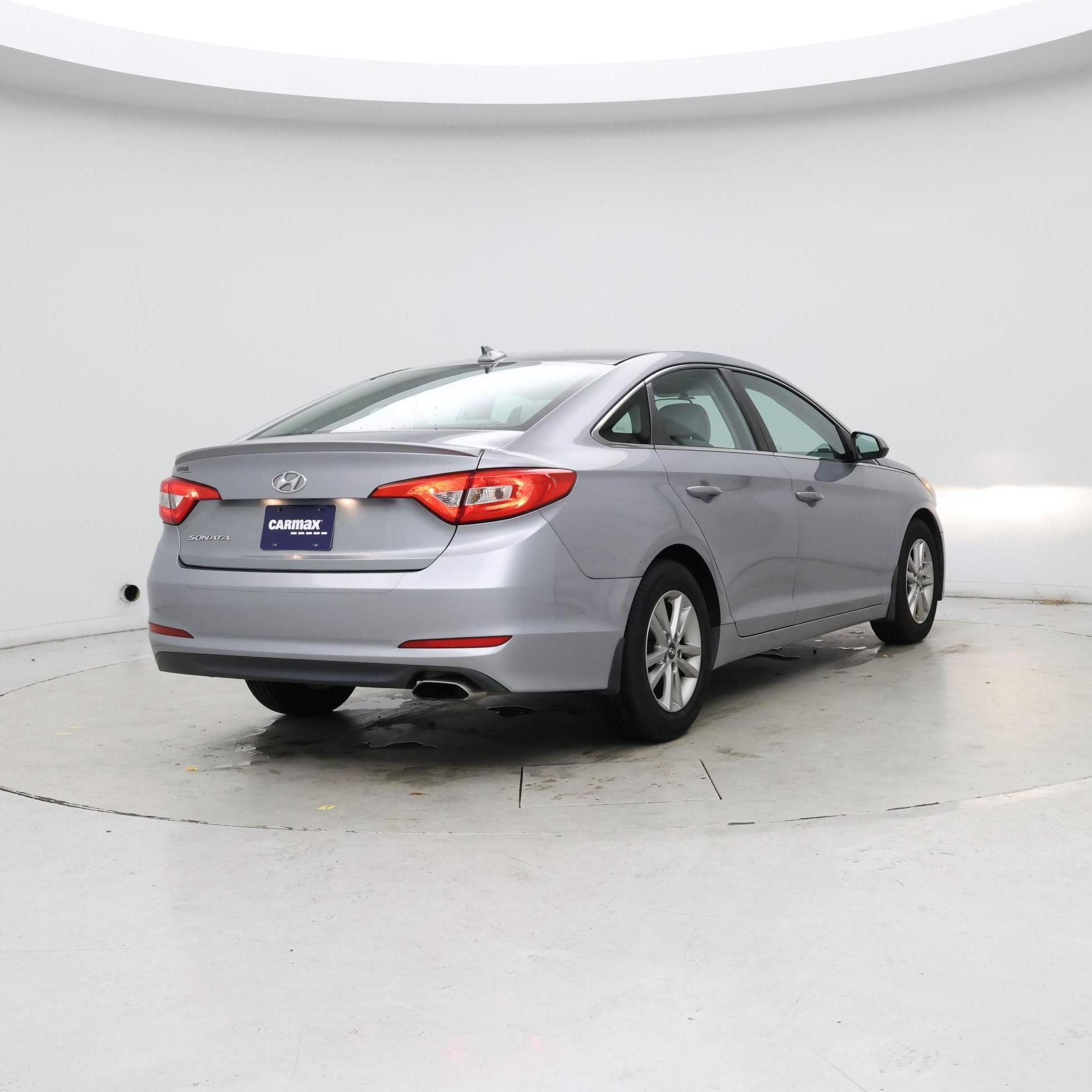 Thumbnail: 2015 Hyundai Sonata - 8