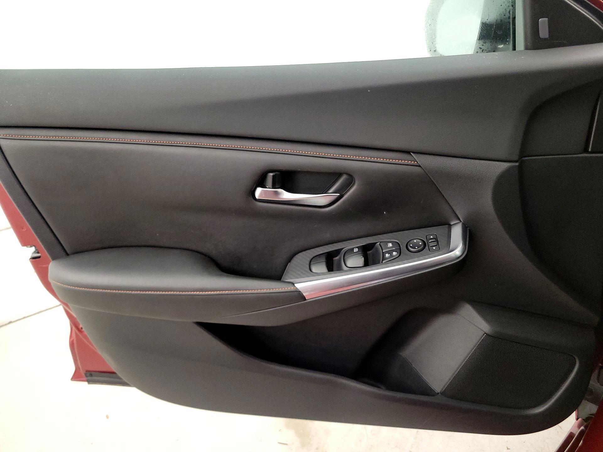 Thumbnail: 2020 Nissan Sentra - 12