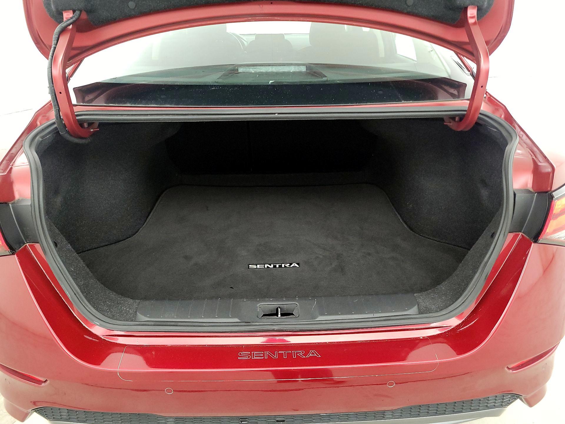 Thumbnail: 2020 Nissan Sentra - 20