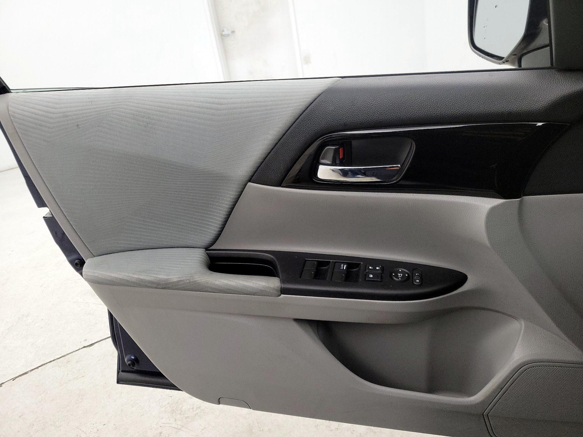 Thumbnail: 2017 Honda Accord - 12