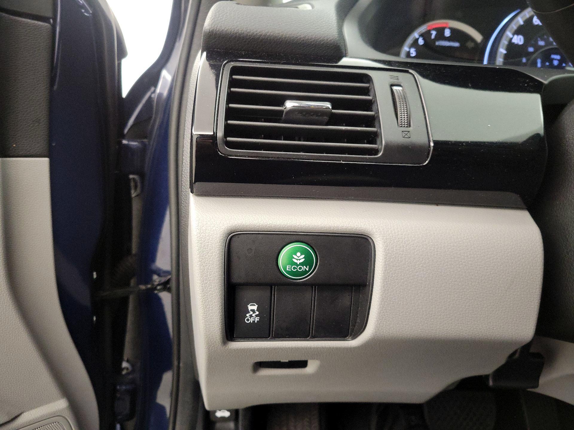 Thumbnail: 2017 Honda Accord - 13