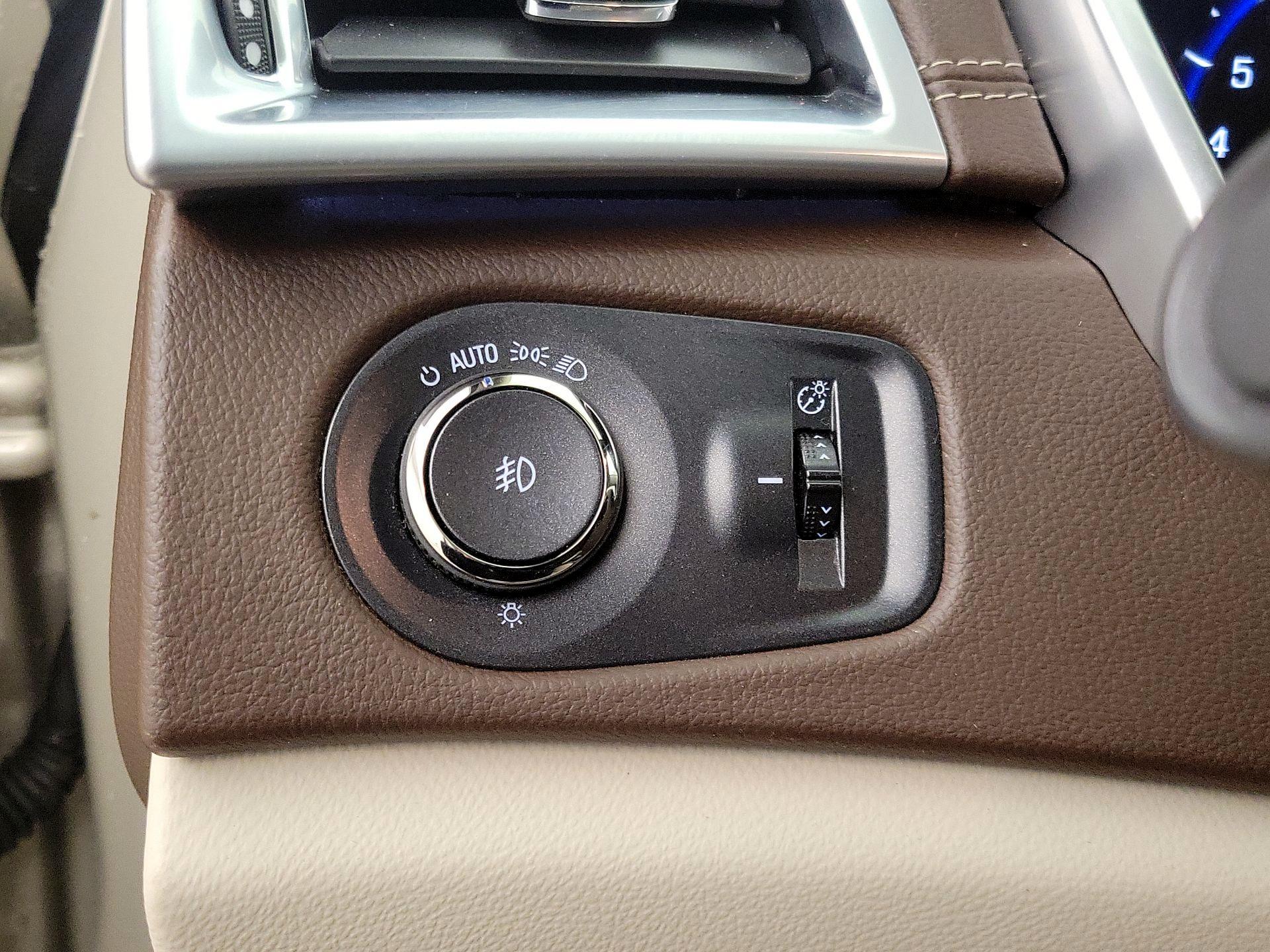 Thumbnail: 2016 Cadillac SRX - 13