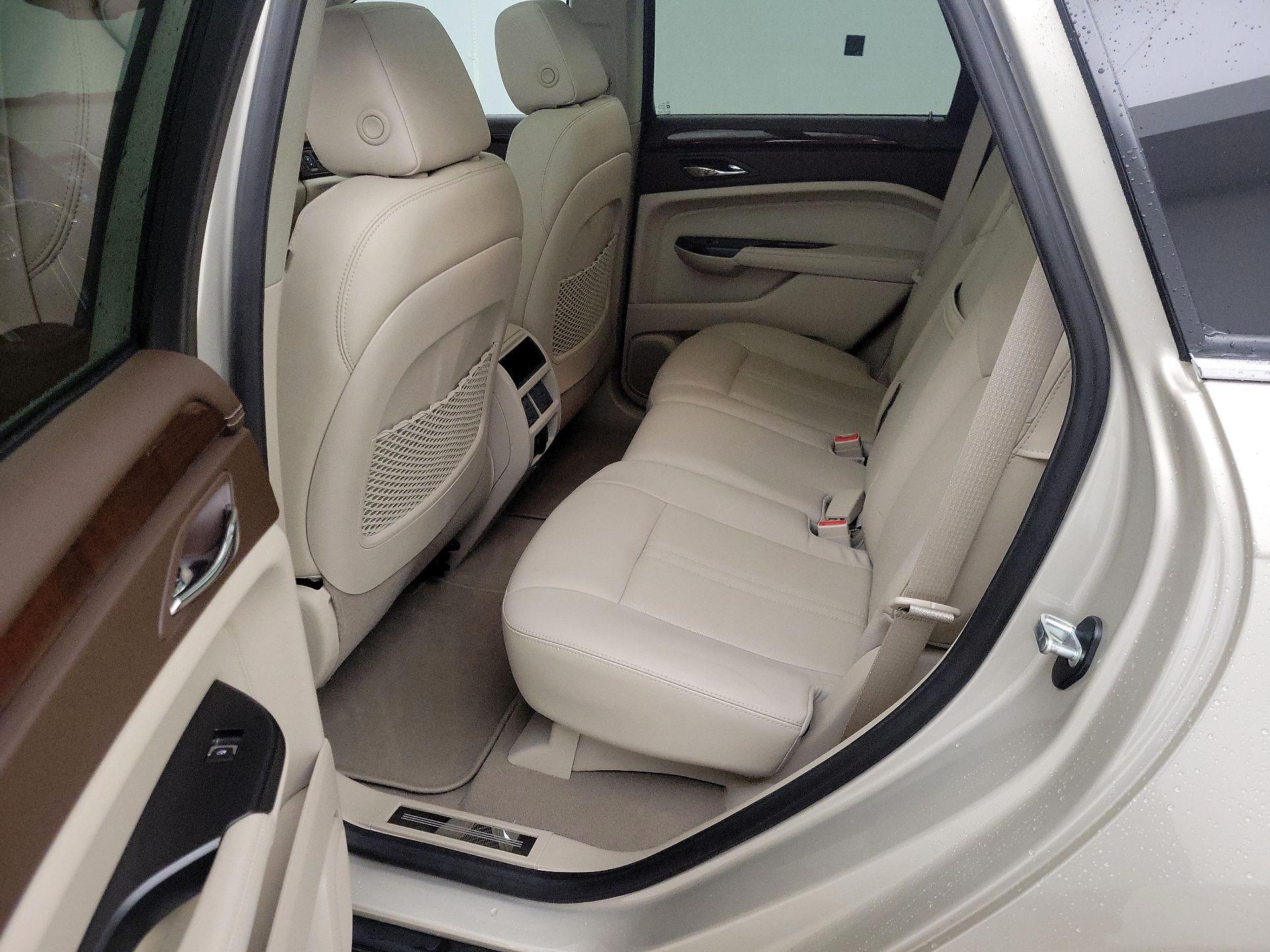 Thumbnail: 2016 Cadillac SRX - 20