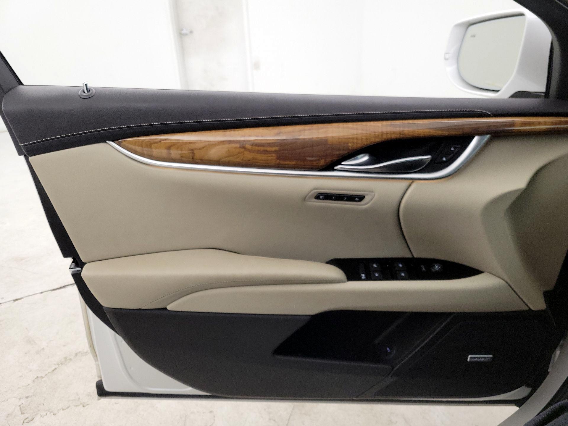 Thumbnail: 2018 Cadillac XTS - 12