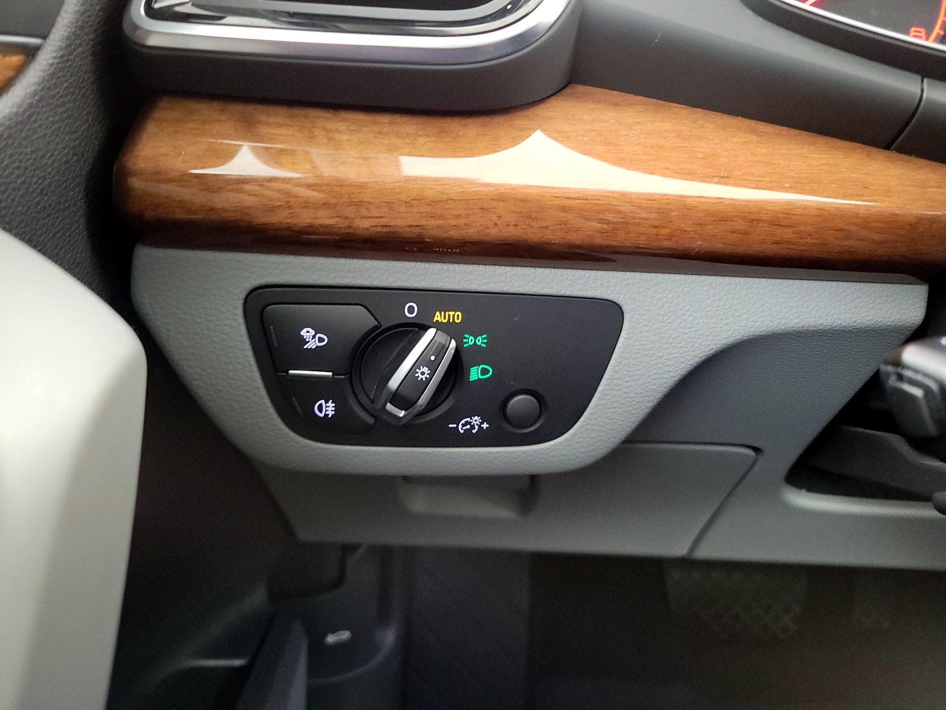 Thumbnail: 2021 Audi Q5 - 13