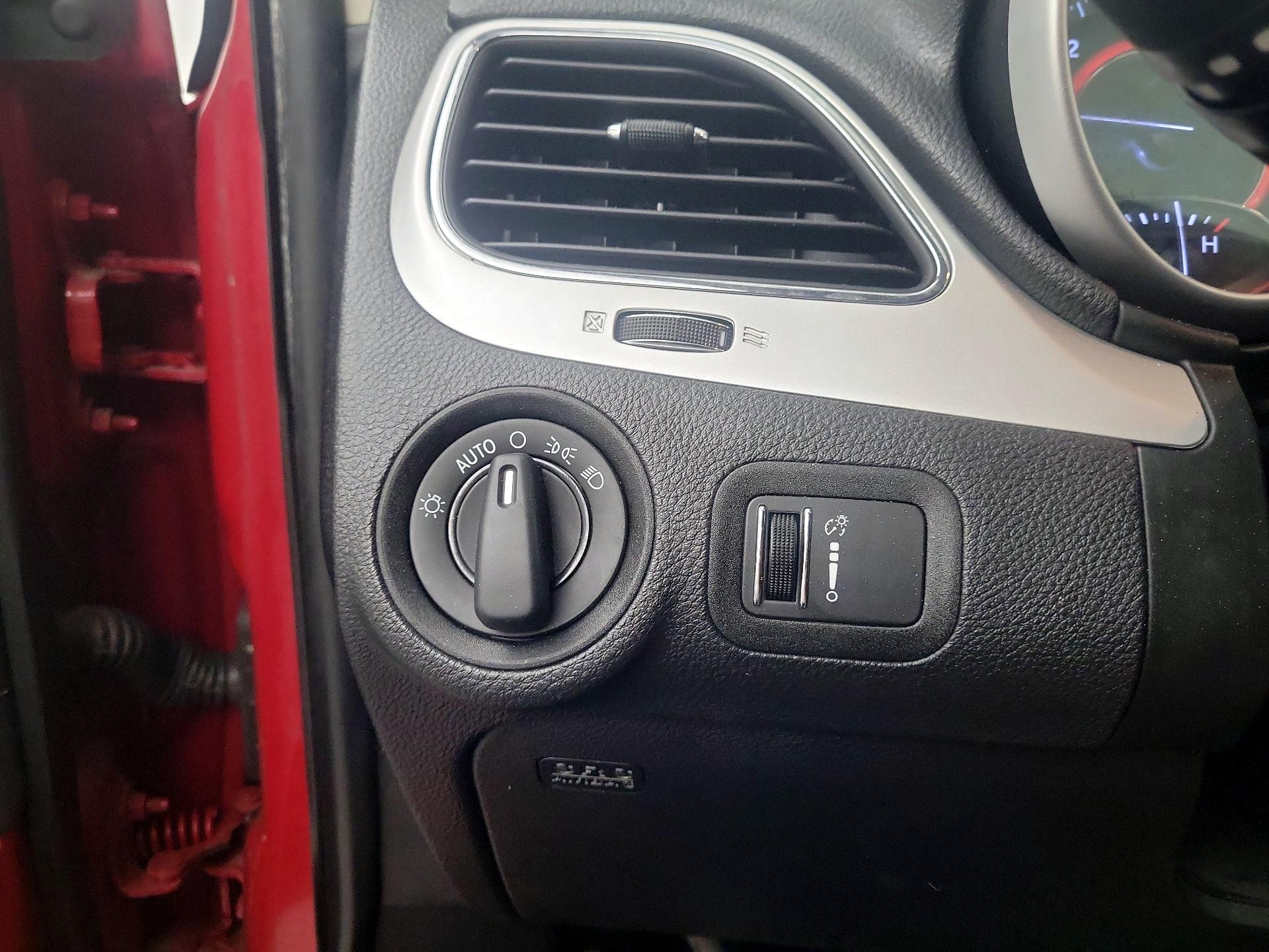 Thumbnail: 2018 Dodge Journey - 11