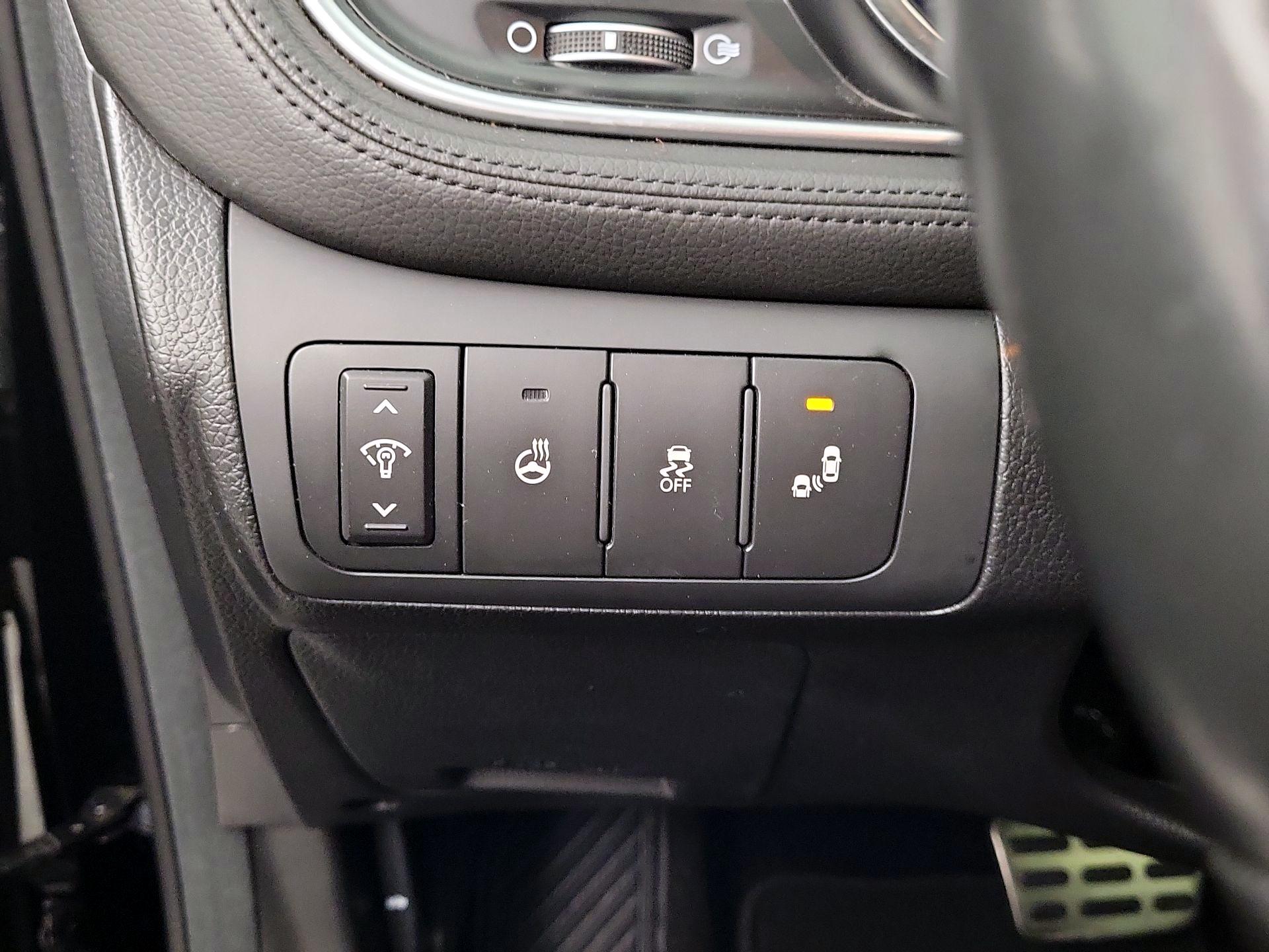 Thumbnail: 2015 Kia Optima - 11