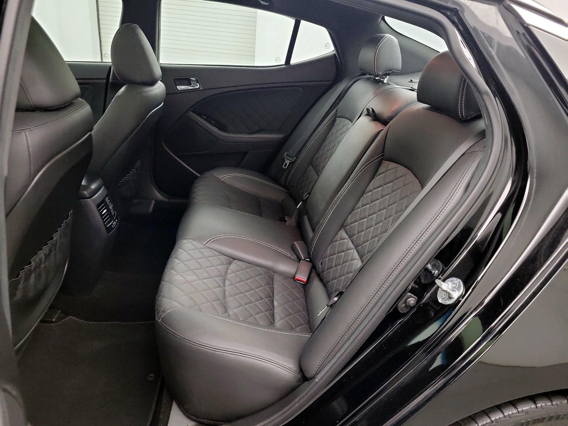 Thumbnail: 2015 Kia Optima - 19