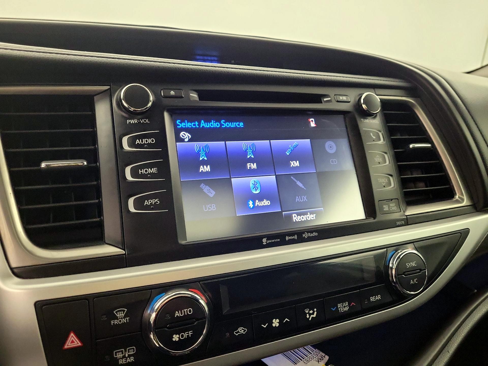 Thumbnail: 2018 Toyota Highlander - 12