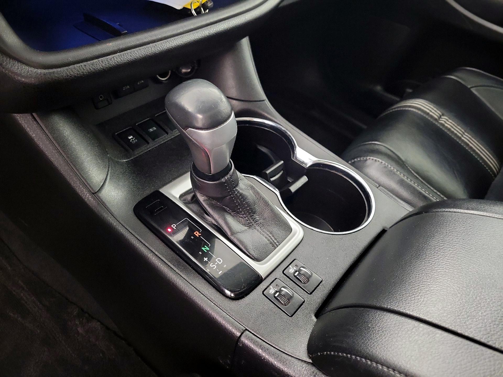 Thumbnail: 2018 Toyota Highlander - 14