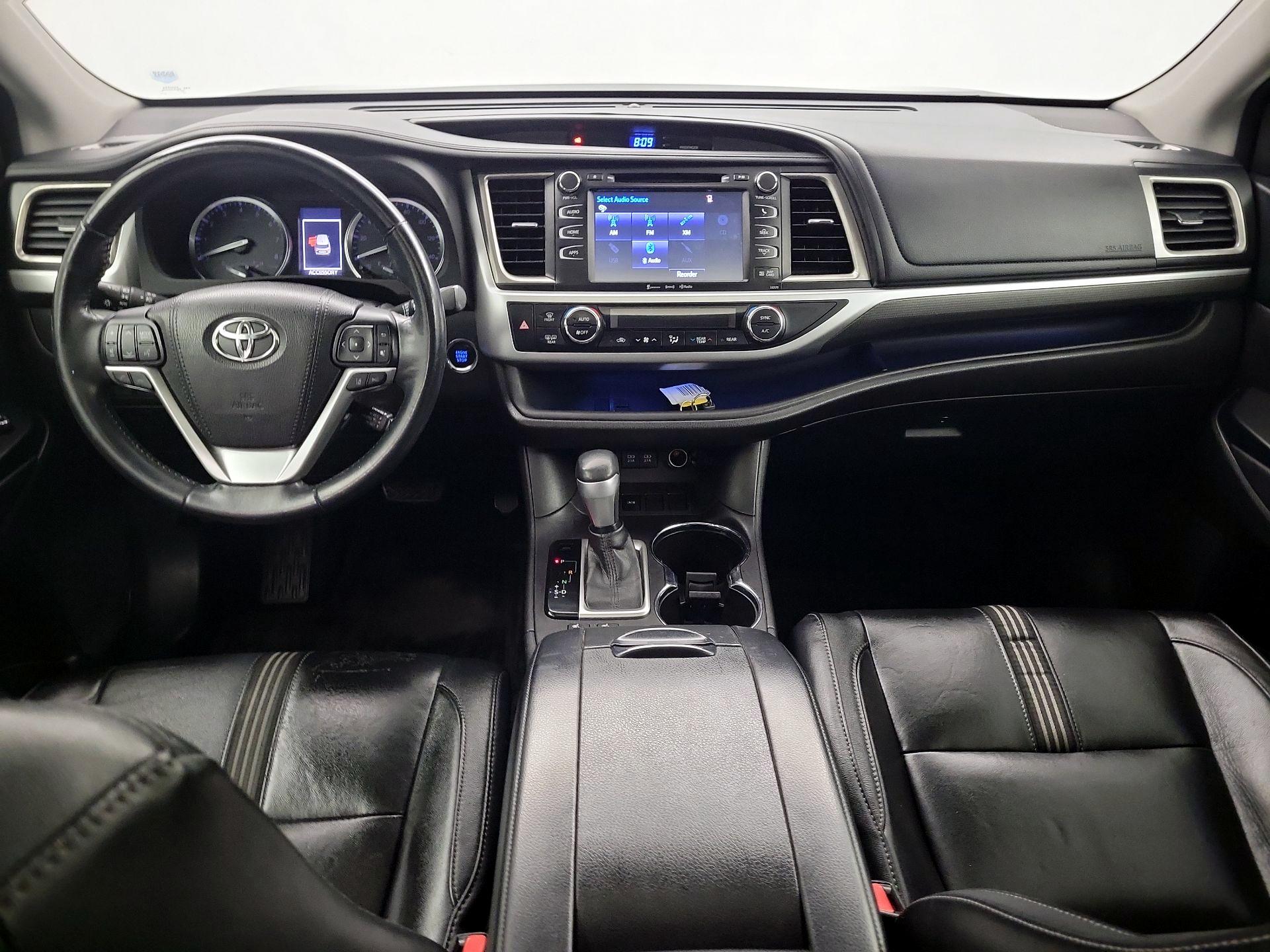 Thumbnail: 2018 Toyota Highlander - 8