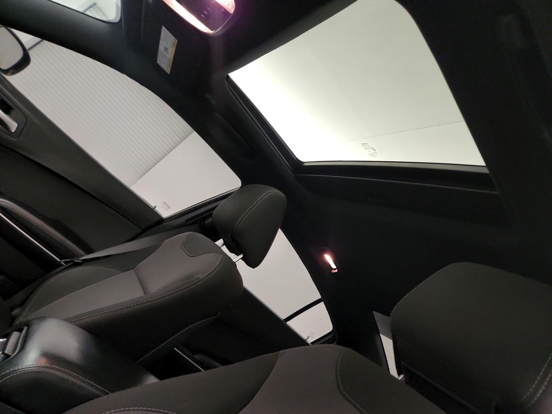 Thumbnail: 2017 Dodge Charger - 16