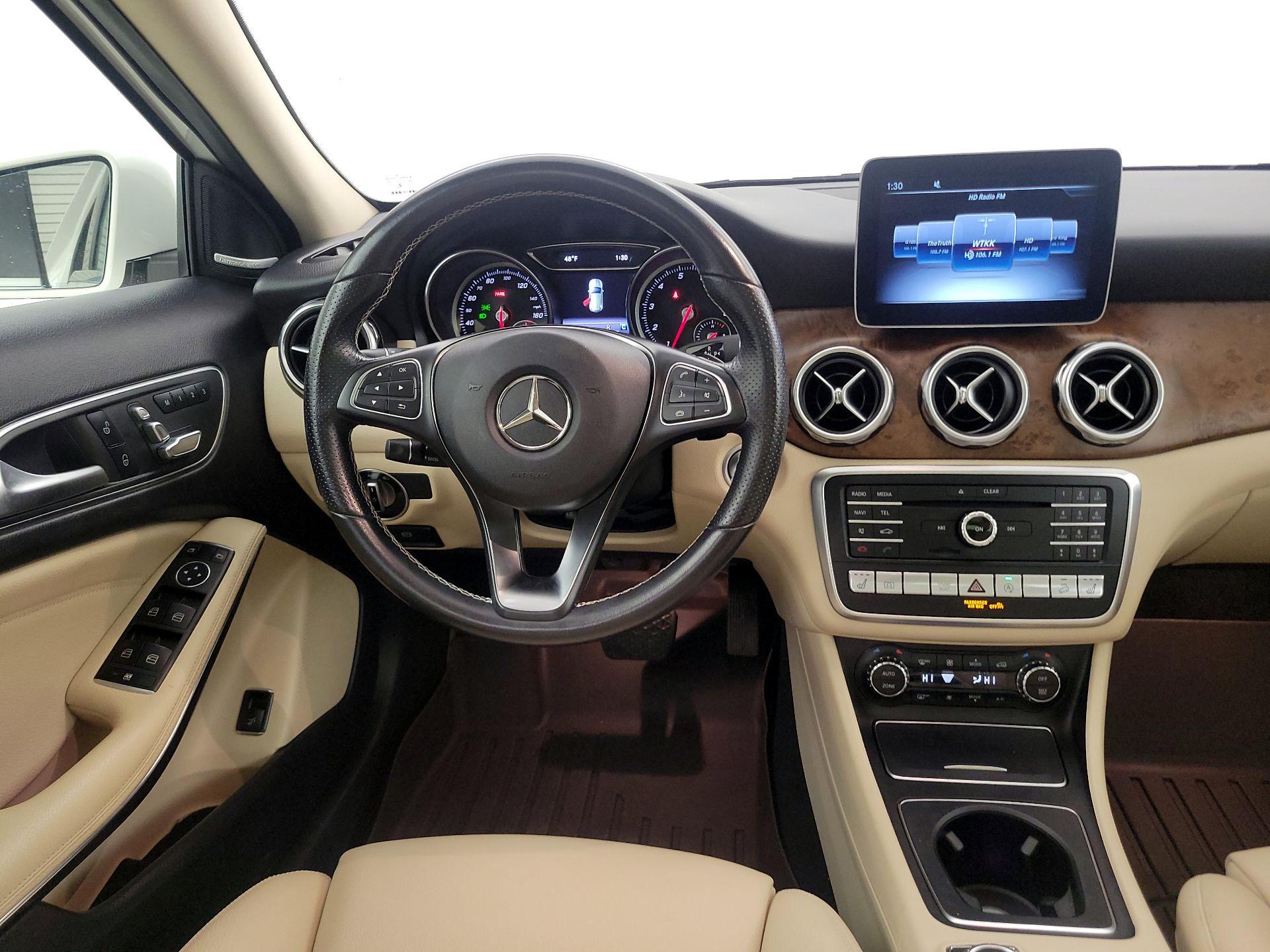 Thumbnail: 2020 Mercedes-Benz GLA - 10
