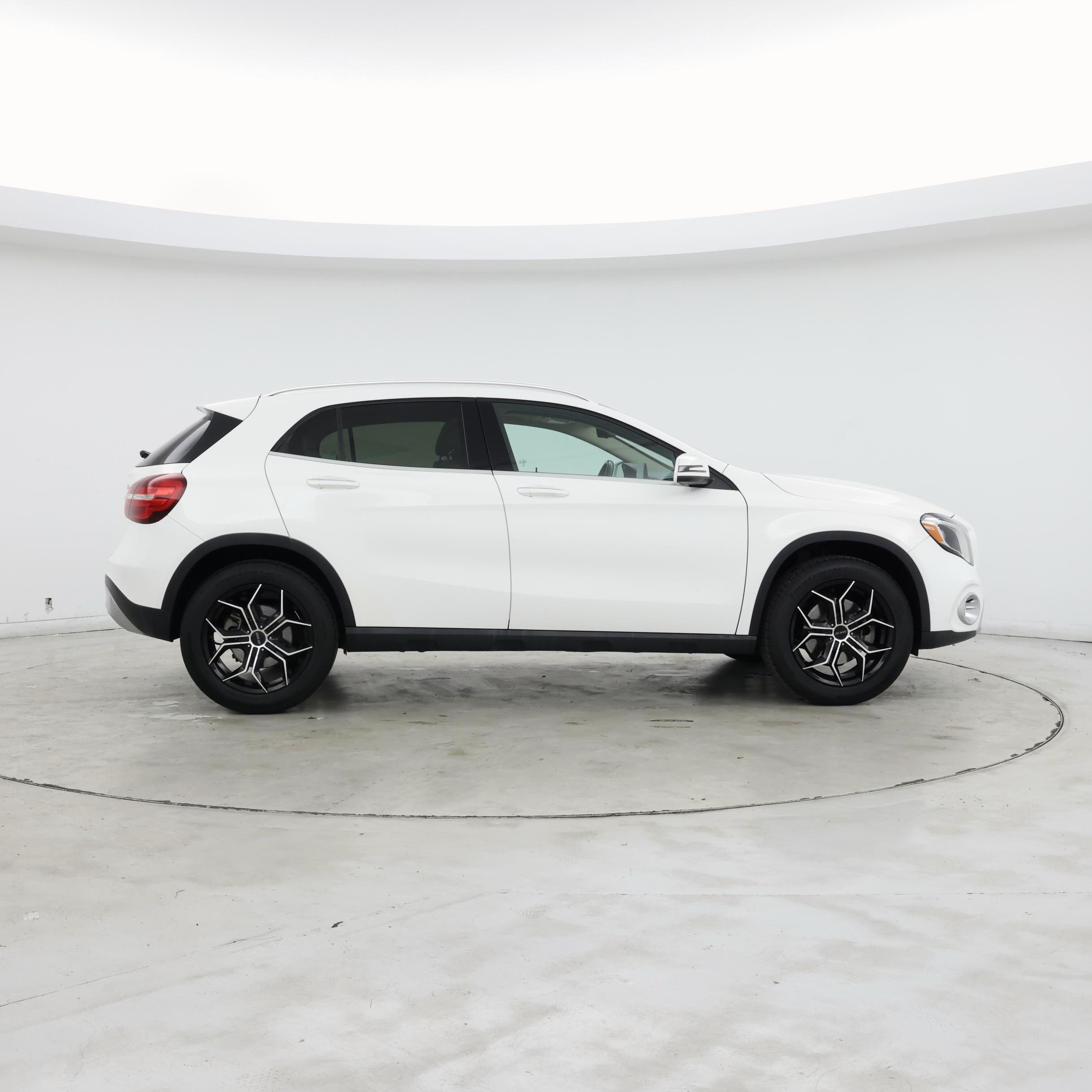 Thumbnail: 2020 Mercedes-Benz GLA - 7