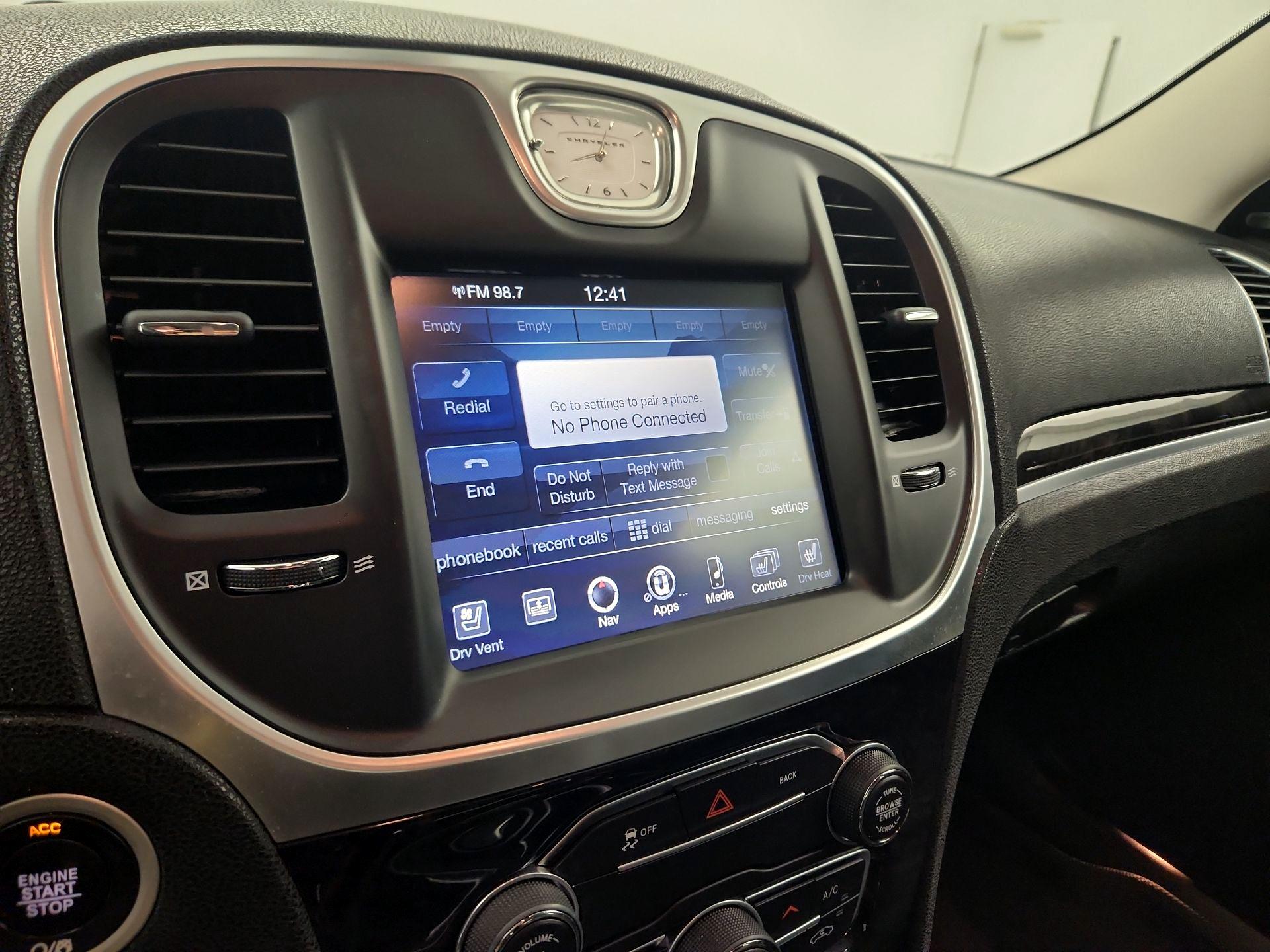 Thumbnail: 2016 Chrysler 300 - 12