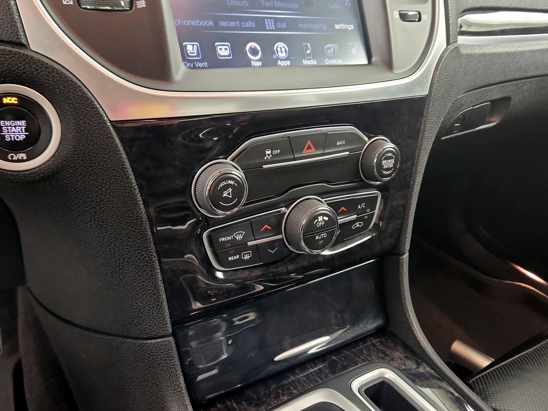 Thumbnail: 2016 Chrysler 300 - 13