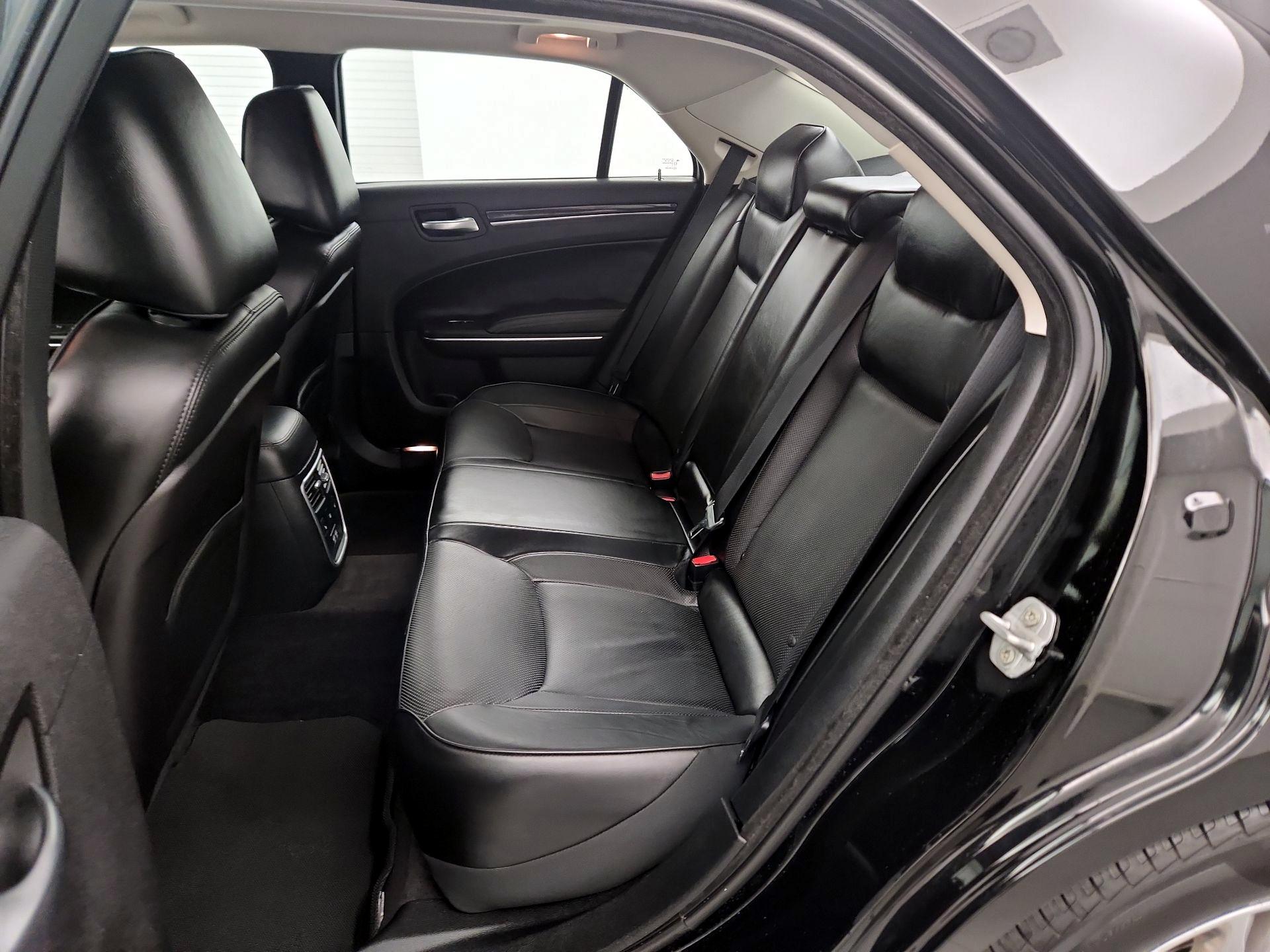 Thumbnail: 2016 Chrysler 300 - 15