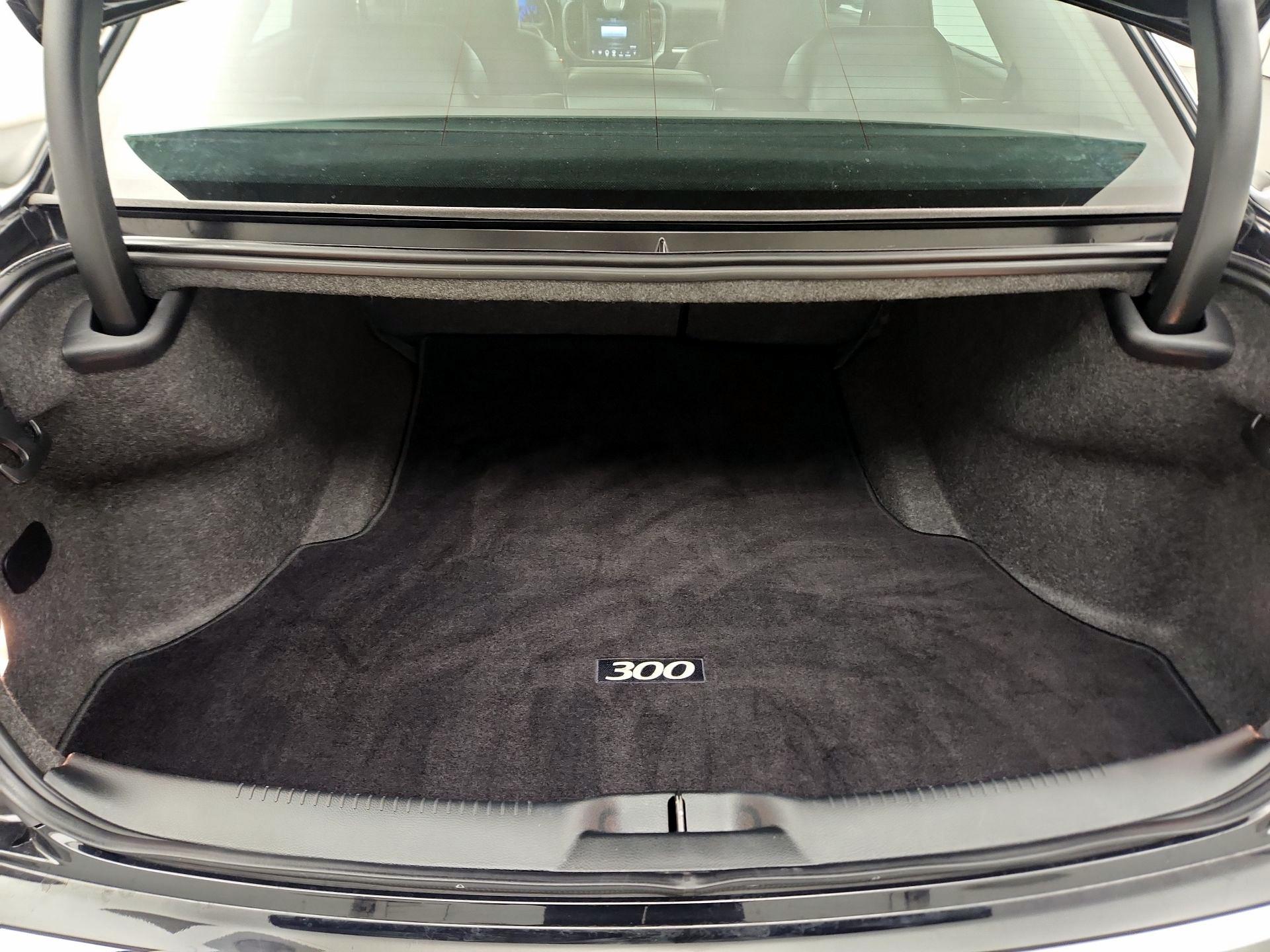 Thumbnail: 2016 Chrysler 300 - 16