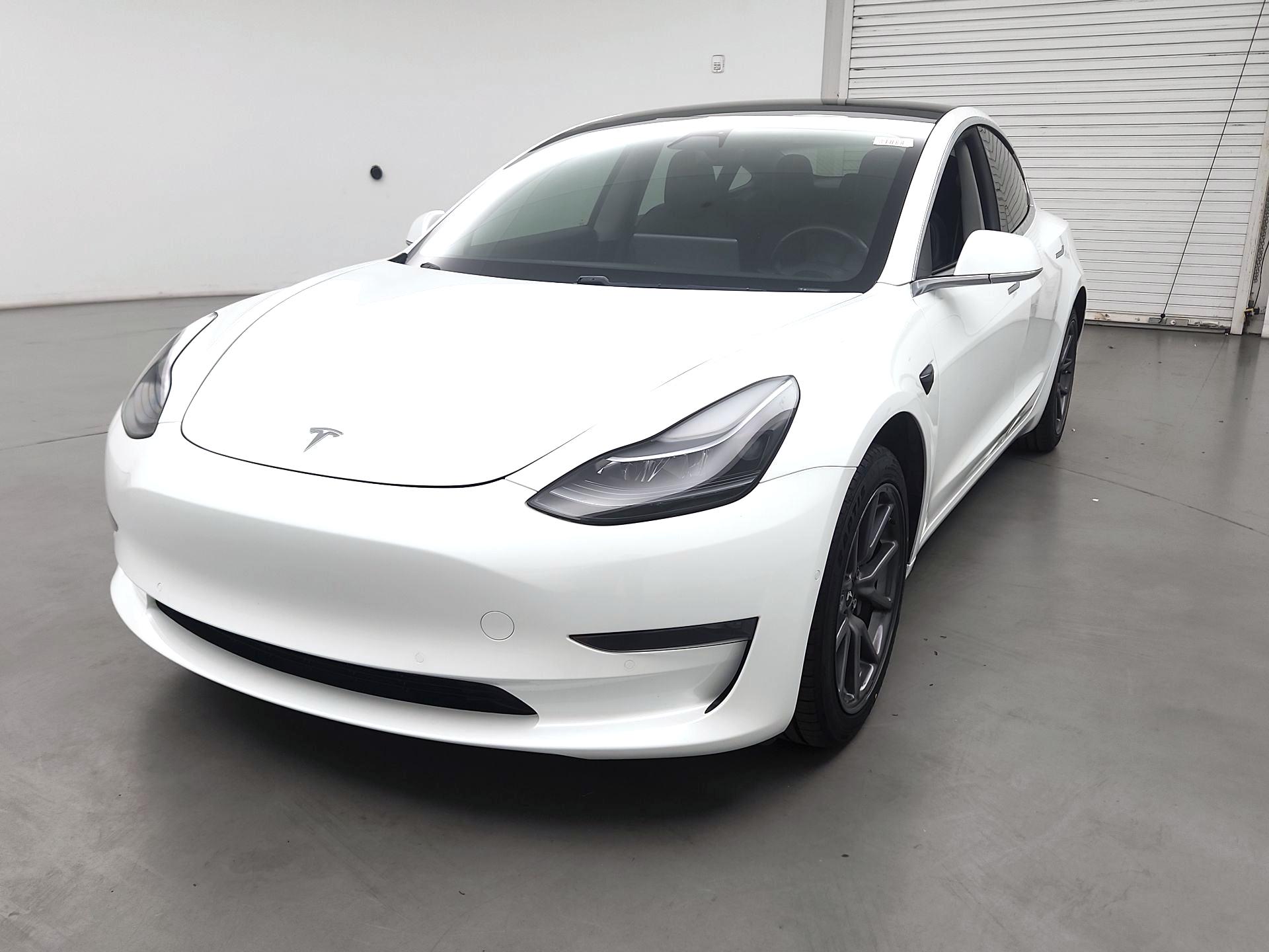 Thumbnail: 2019 Tesla Model 3 - 3