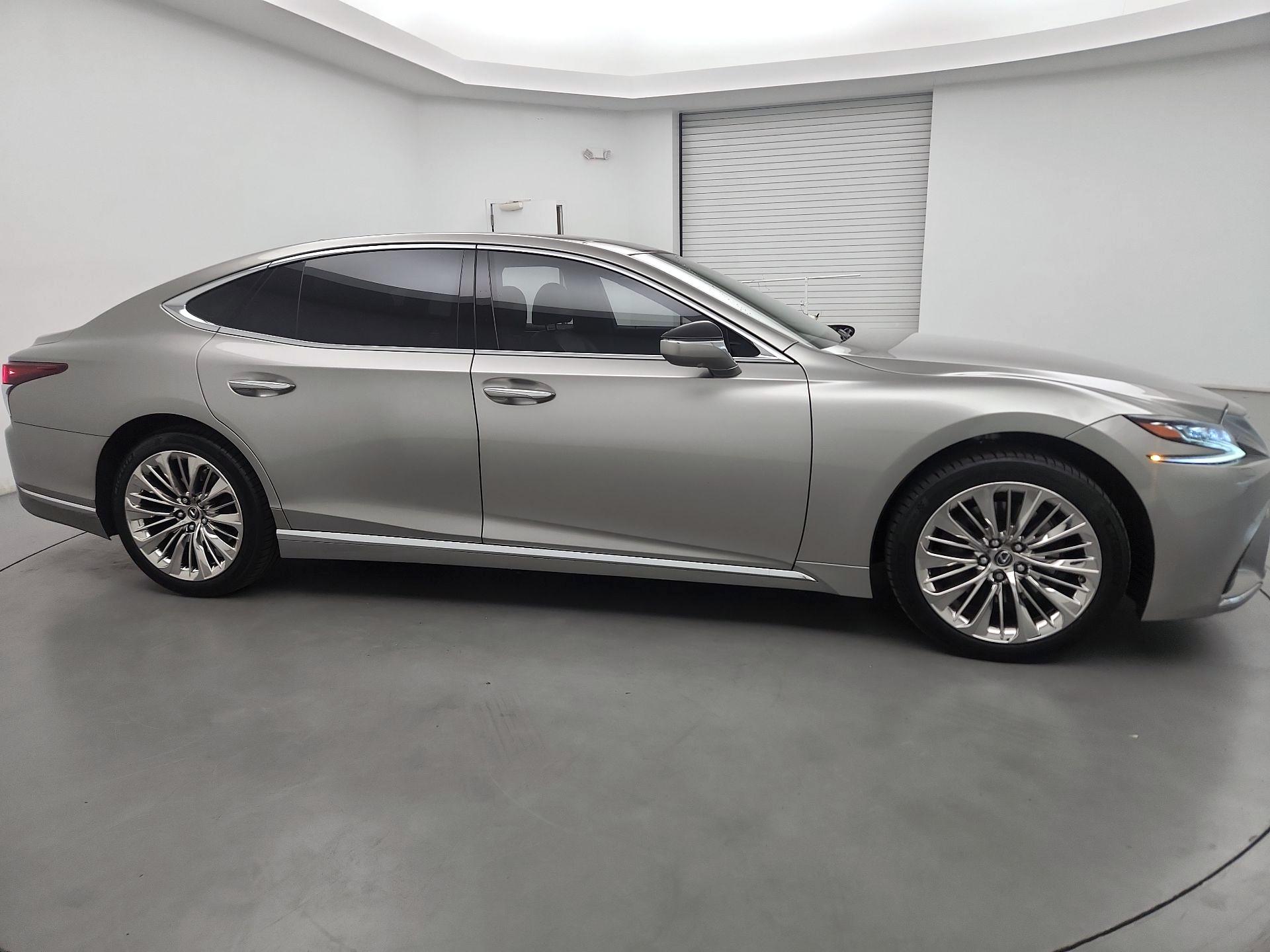 Thumbnail: 2019 Lexus LS - 4