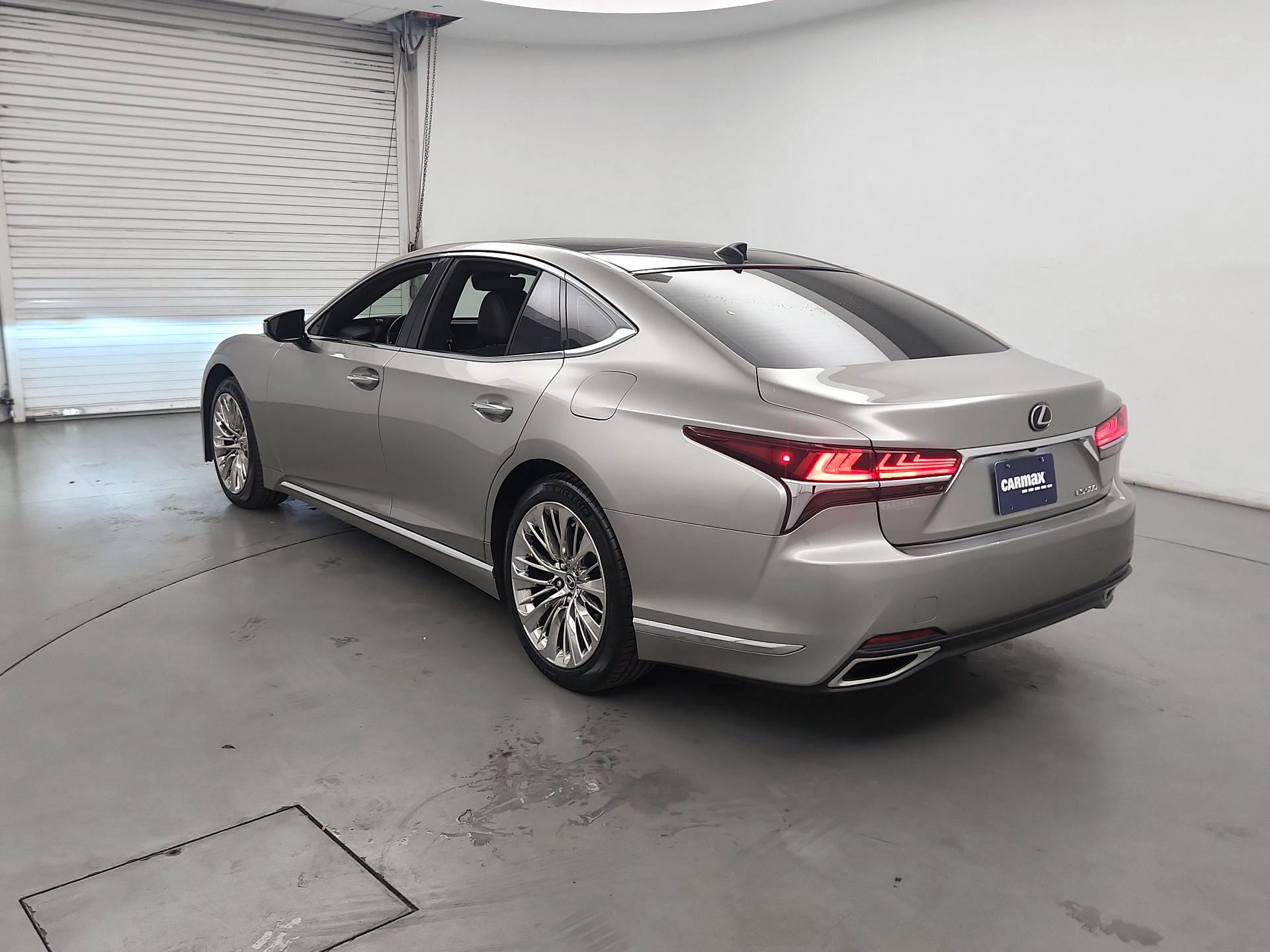 Thumbnail: 2019 Lexus LS - 7