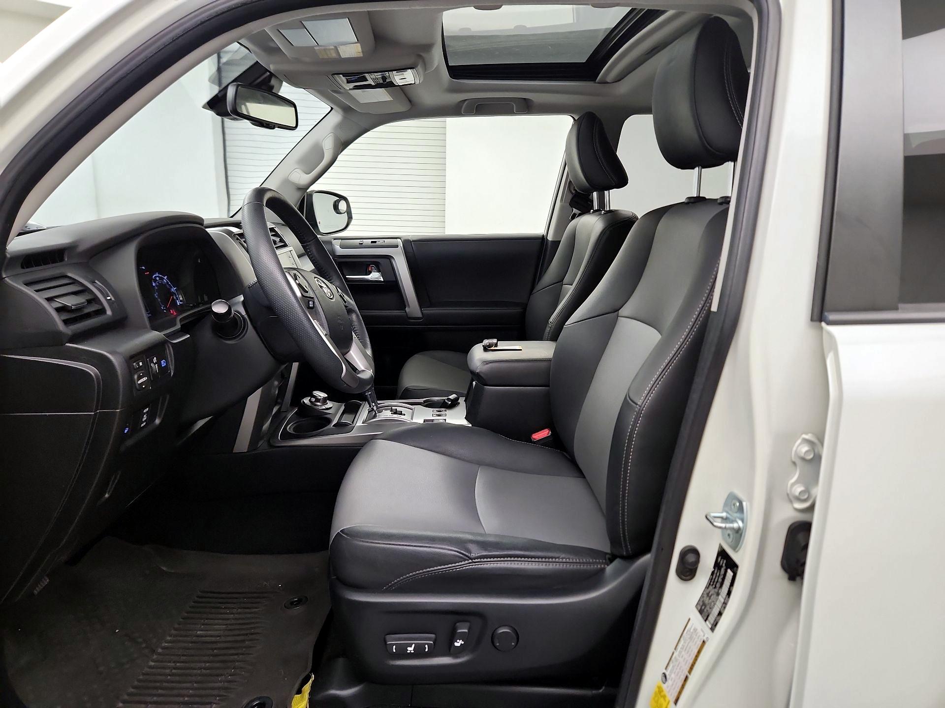 Thumbnail: 2020 Toyota 4Runner - 9