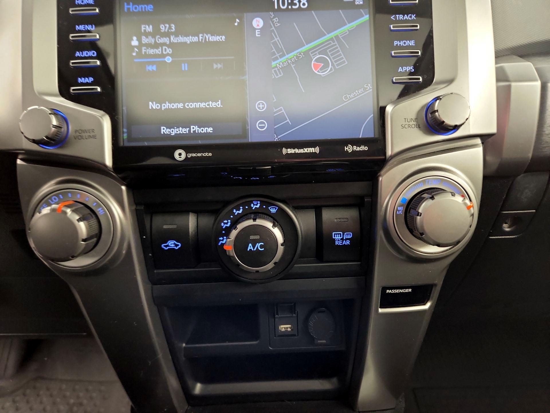 Thumbnail: 2020 Toyota 4Runner - 15