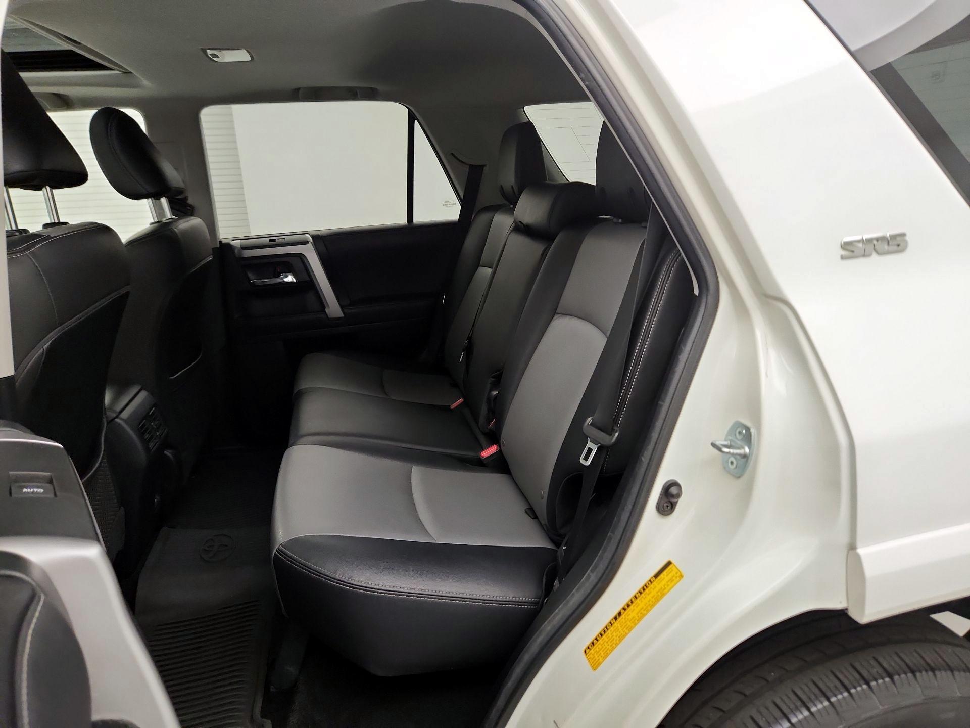 Thumbnail: 2020 Toyota 4Runner - 19