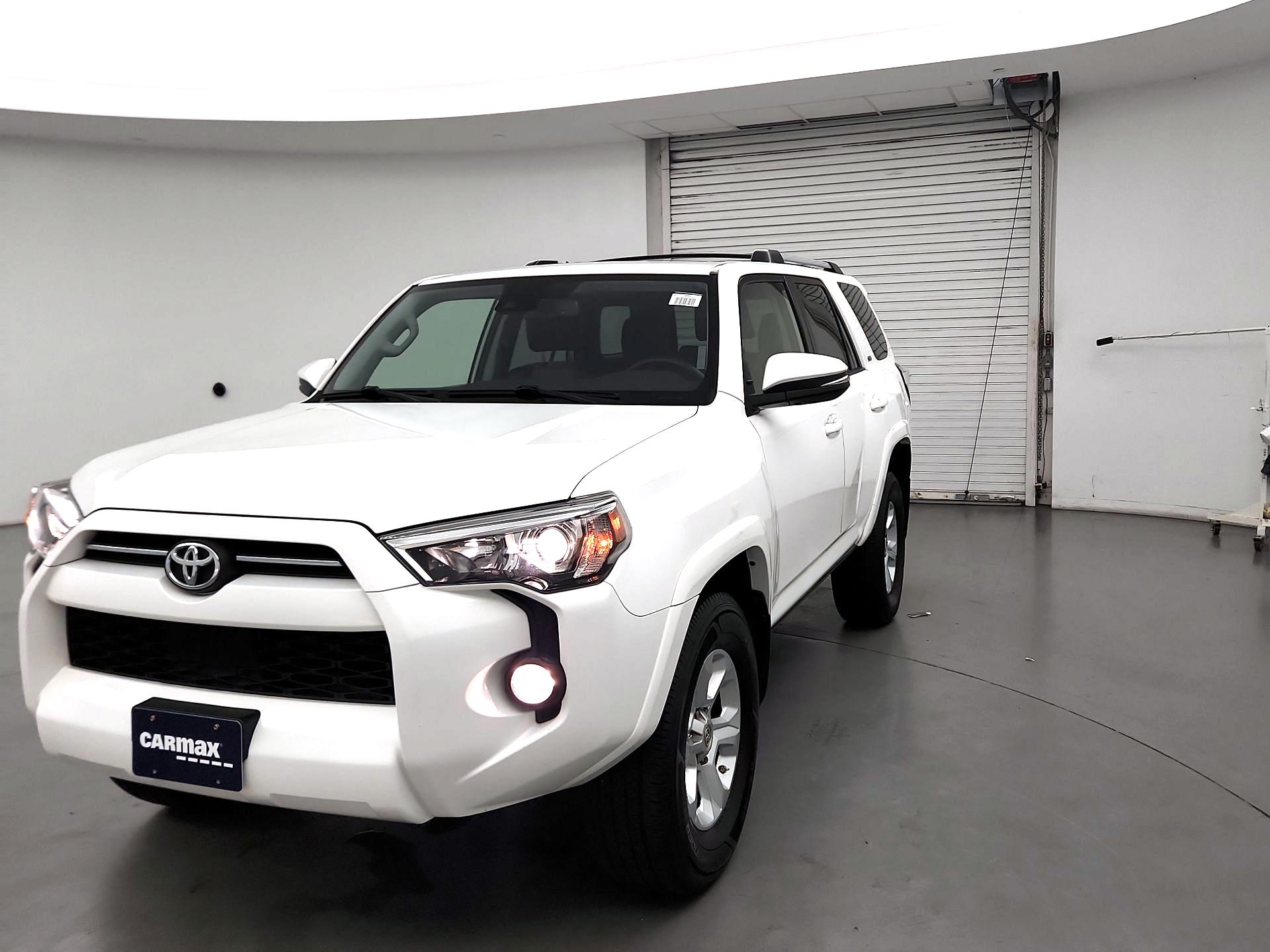 Thumbnail: 2020 Toyota 4Runner - 3