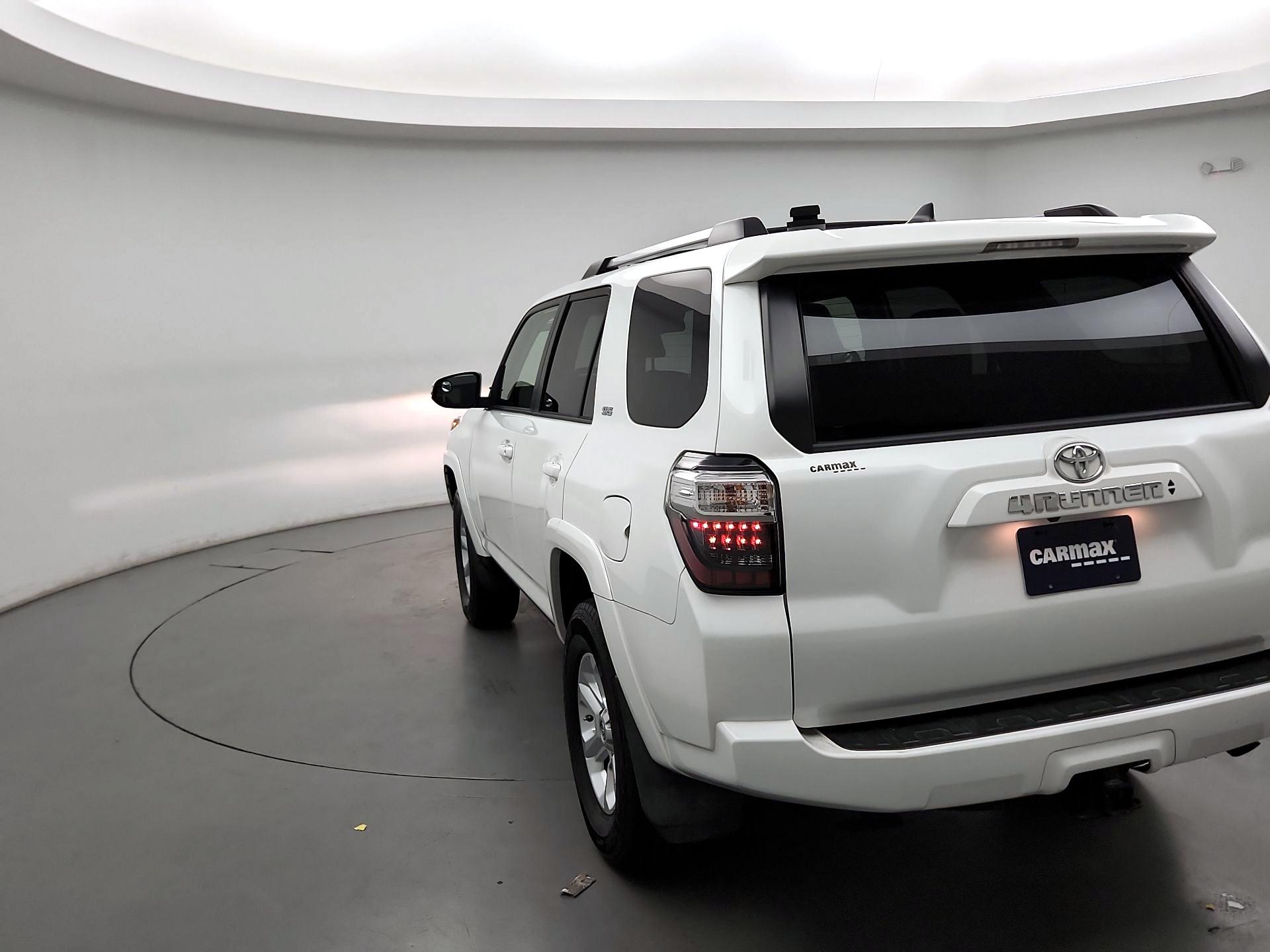 Thumbnail: 2020 Toyota 4Runner - 7