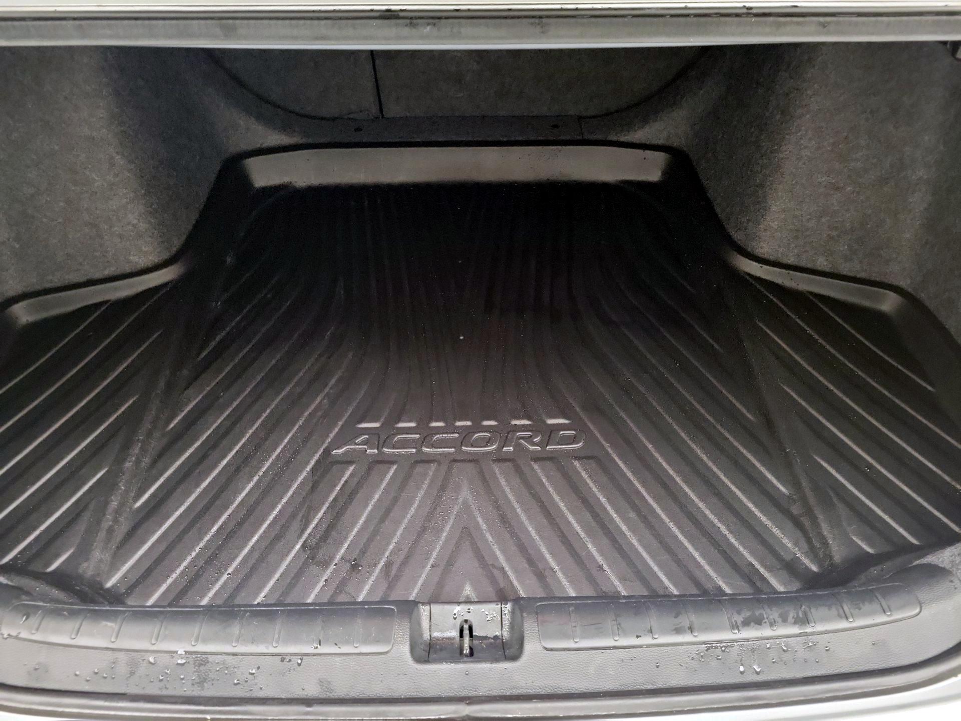 Thumbnail: 2018 Honda Accord - 18