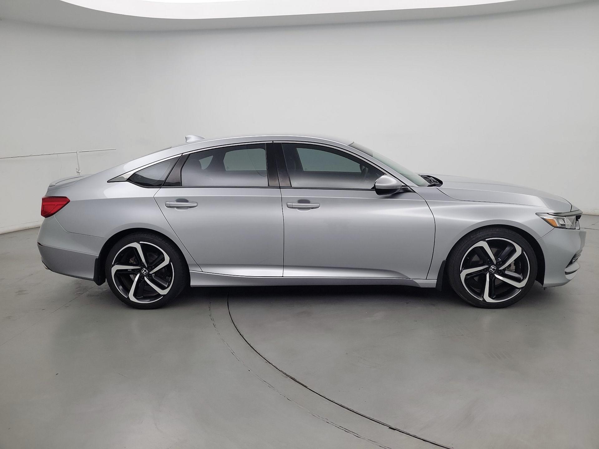 Thumbnail: 2018 Honda Accord - 4